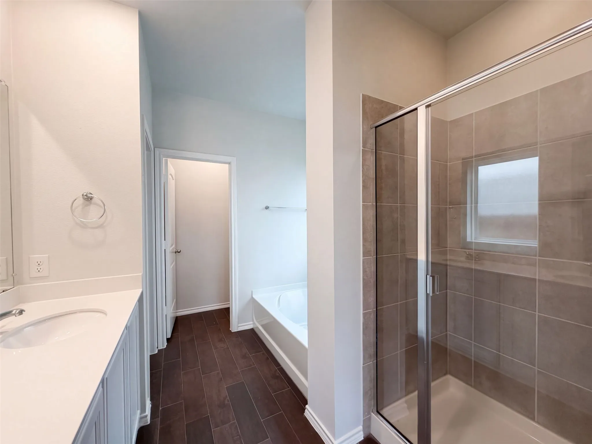 Single Family Residence For Sale in Kaufman County , 2825 Journey Lane, Heartland, Texas 75114, 3 Bedroom, 2 Bathroom, 2 Garage spaces, 1,460 Sqft, built in 2020, mls#21407642, Real Estate Agent in Heartland, Homes For Sale in Kaufman county, Homes For Sale in Heartland, Realtor in Heartland Texas, Real Estate Brokerage Independent Realty Texas, Luminita Cordes Realtor