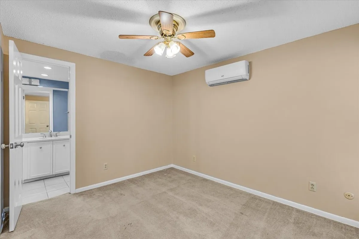 Single Family Residence For Sale in Dallas County , 2801 Vancouver Street, Irving, Texas 75062, 4 Bedroom, 3 Bathroom, 2 Garage spaces, 1,956 Sqft, built in 1966, mls#21407109, Real Estate Agent in Irving, Homes For Sale in Dallas county, Homes For Sale in Irving, Realtor in Irving Texas, Real Estate Brokerage Independent Realty Texas, Luminita Cordes Realtor