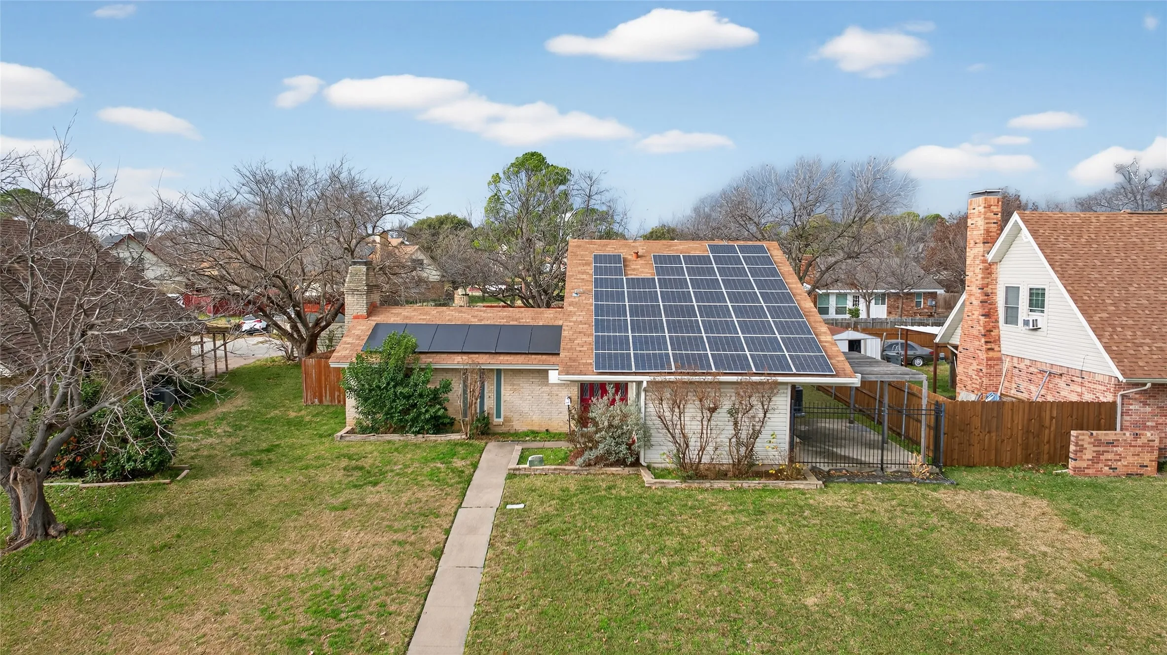 Single Family Residence For Sale in Dallas County , 2801 Vancouver Street, Irving, Texas 75062, 4 Bedroom, 3 Bathroom, 2 Garage spaces, 1,956 Sqft, built in 1966, mls#21407109, Real Estate Agent in Irving, Homes For Sale in Dallas county, Homes For Sale in Irving, Realtor in Irving Texas, Real Estate Brokerage Independent Realty Texas, Luminita Cordes Realtor