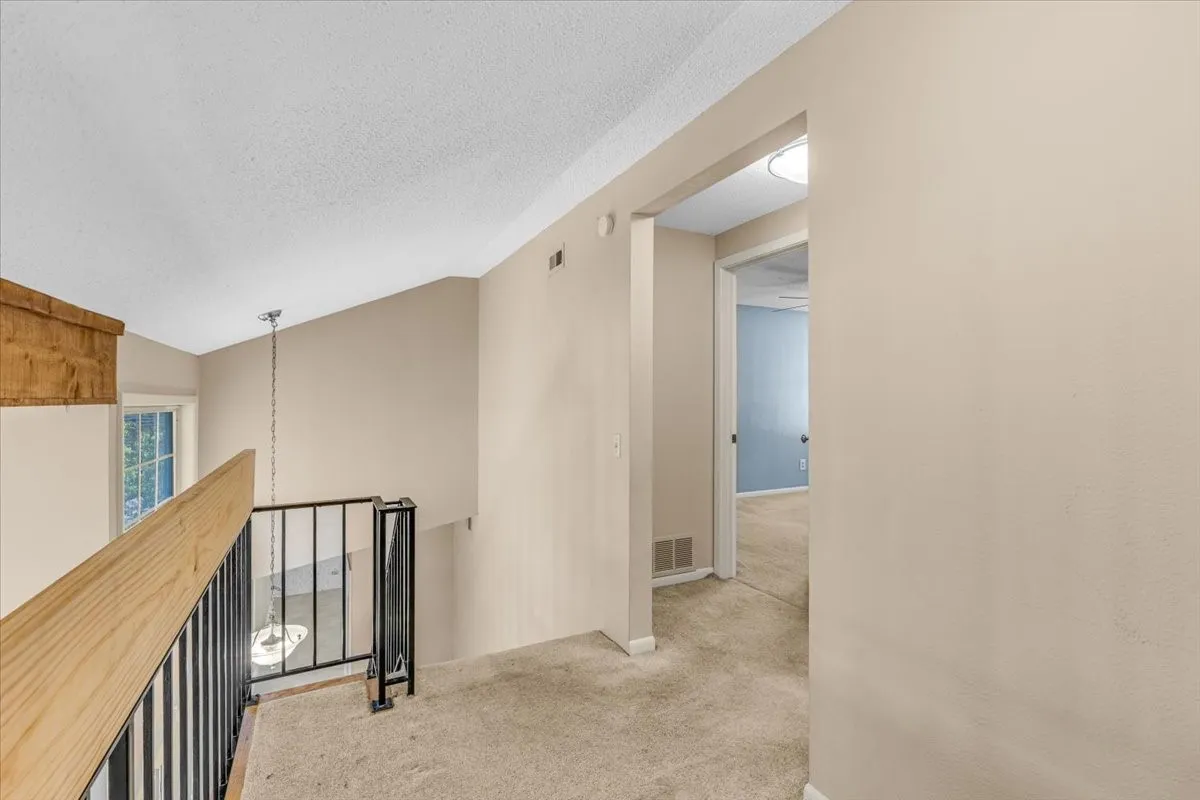 Single Family Residence For Sale in Dallas County , 2801 Vancouver Street, Irving, Texas 75062, 4 Bedroom, 3 Bathroom, 2 Garage spaces, 1,956 Sqft, built in 1966, mls#21407109, Real Estate Agent in Irving, Homes For Sale in Dallas county, Homes For Sale in Irving, Realtor in Irving Texas, Real Estate Brokerage Independent Realty Texas, Luminita Cordes Realtor