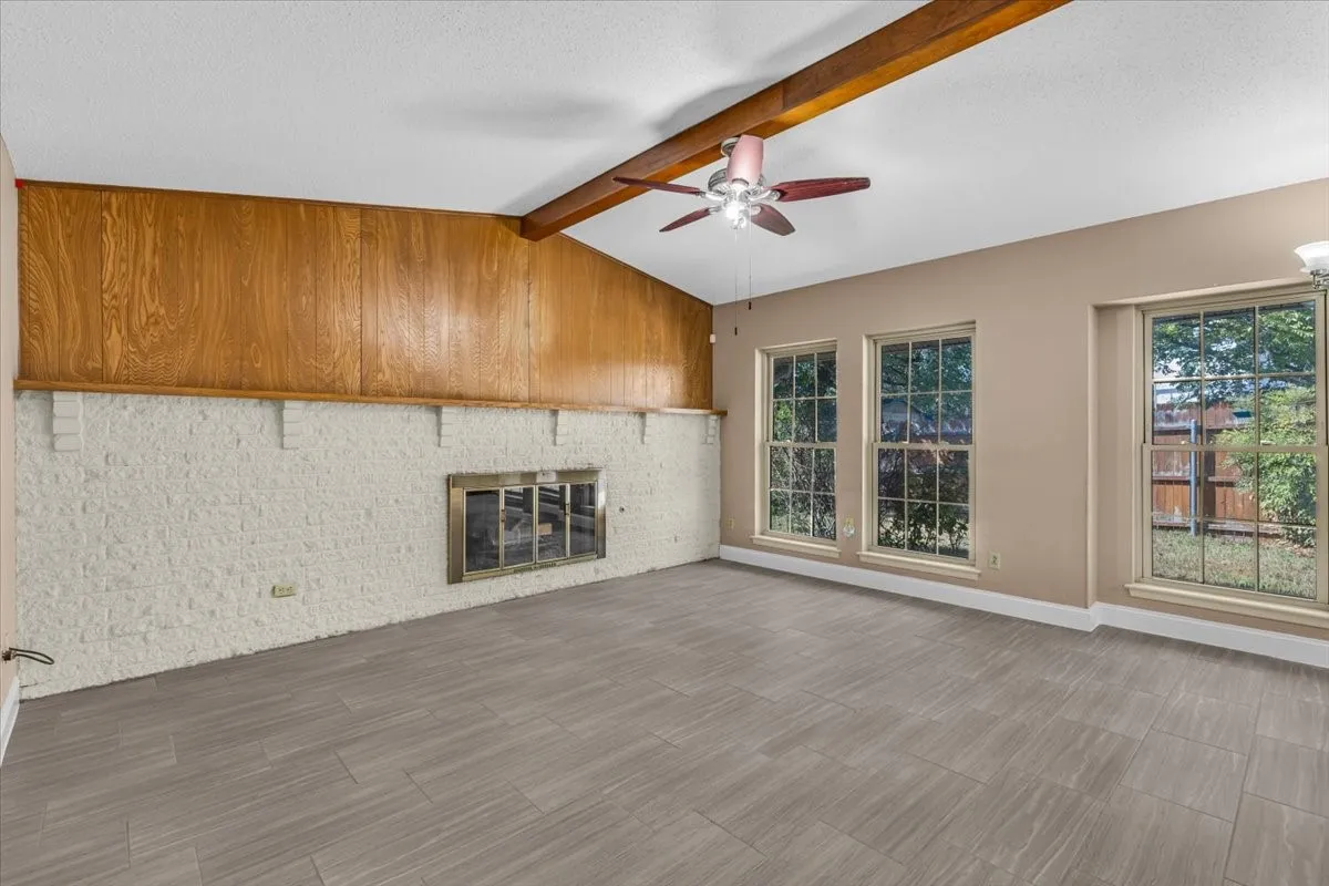 Single Family Residence For Sale in Dallas County , 2801 Vancouver Street, Irving, Texas 75062, 4 Bedroom, 3 Bathroom, 2 Garage spaces, 1,956 Sqft, built in 1966, mls#21407109, Real Estate Agent in Irving, Homes For Sale in Dallas county, Homes For Sale in Irving, Realtor in Irving Texas, Real Estate Brokerage Independent Realty Texas, Luminita Cordes Realtor
