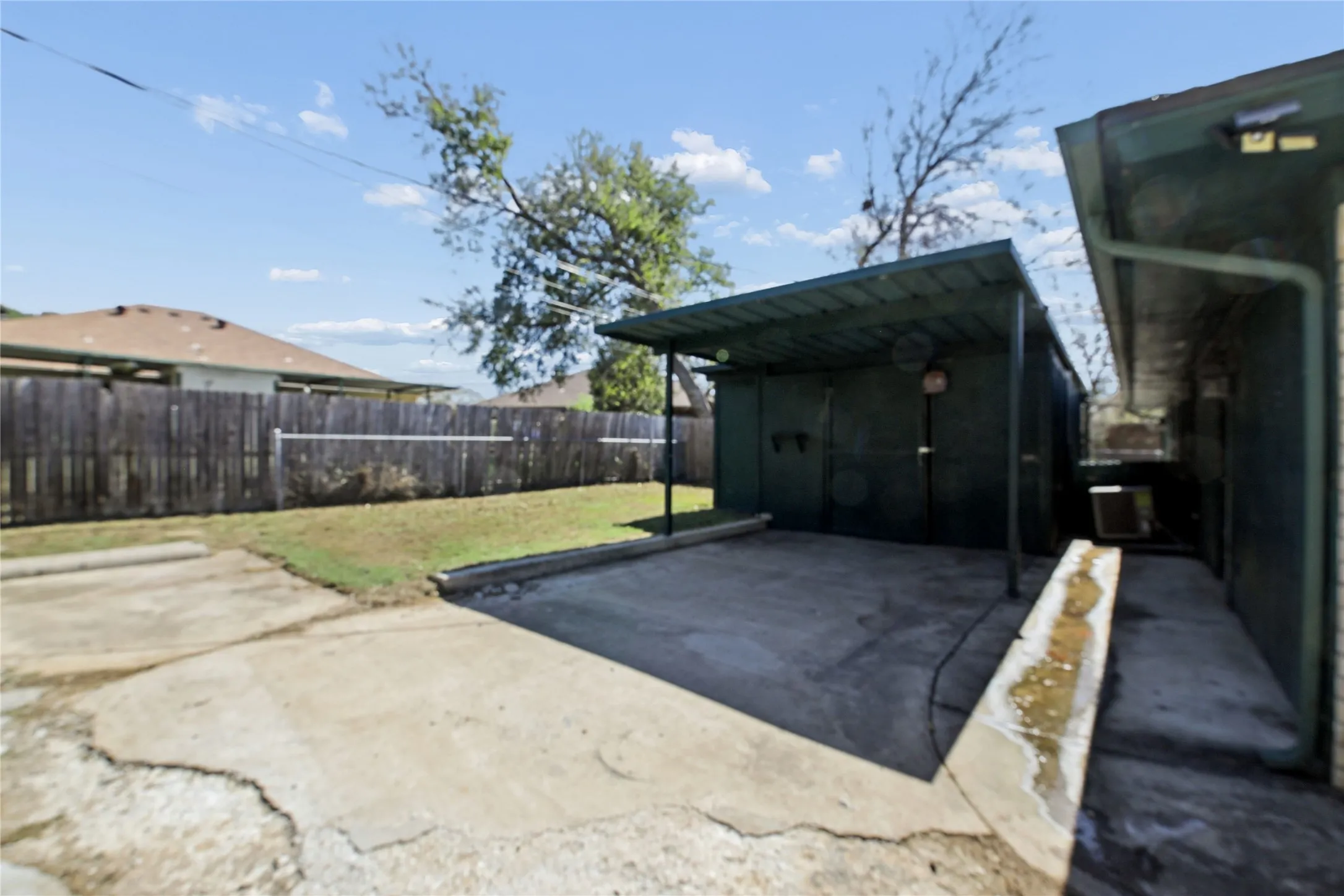 Duplex For Sale in Tarrant County , 7724 Jennifer Lane, North Richland Hills, Texas 76182, 4 Bedroom, 4 Bathroom, Garage spaces, 0 Sqft, built in 1984, mls#21407160, Real Estate Agent in North Richland Hills, Homes For Sale in Tarrant county, Homes For Sale in North Richland Hills, Realtor in North Richland Hills Texas, Real Estate Brokerage Independent Realty Texas, Luminita Cordes Realtor