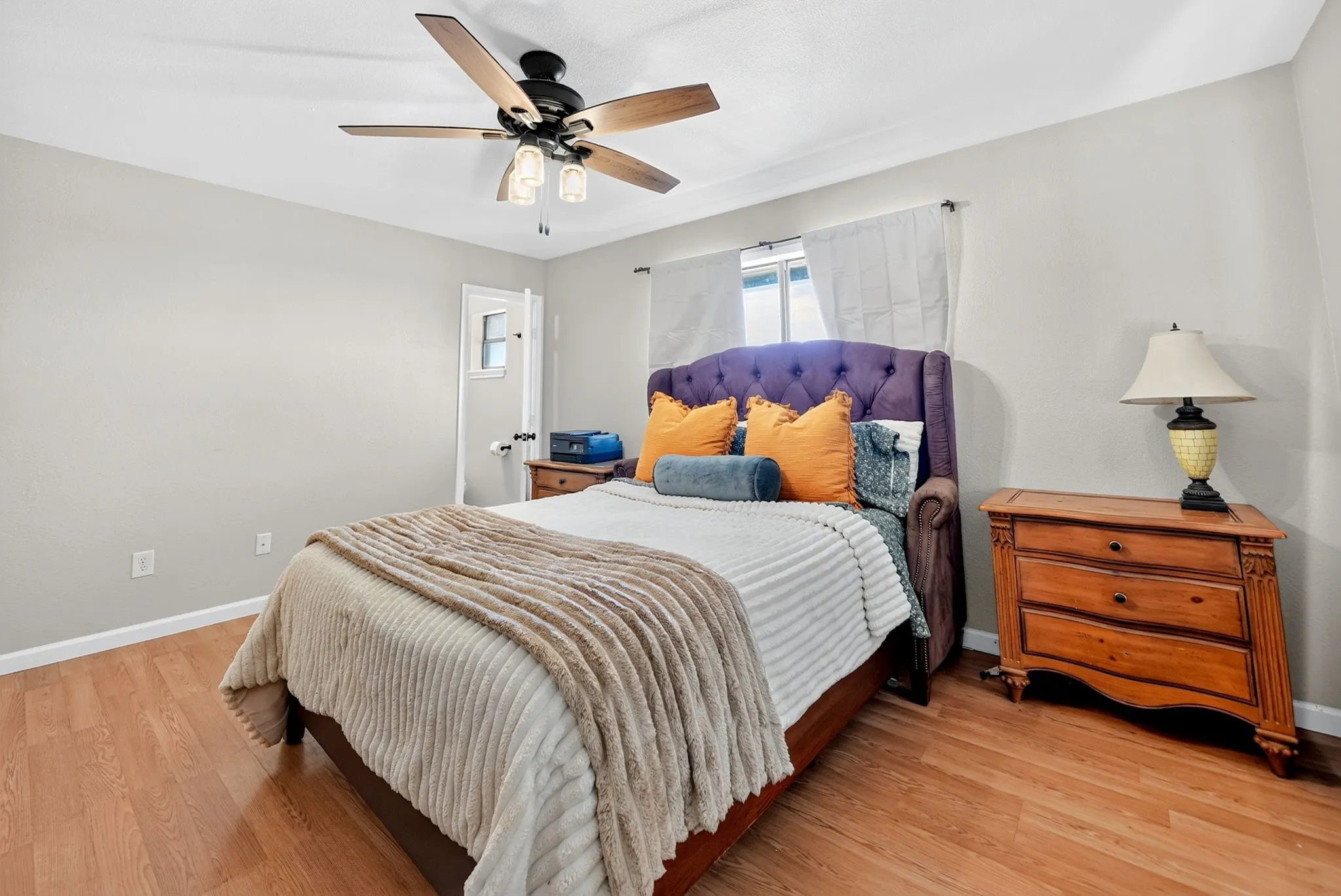 Single Family Residence For Sale in Hunt County , 5274 Private Road 1170, Farmersville, Texas 75442, 3 Bedroom, 2 Bathroom, Garage spaces, 1,685 Sqft, built in 1982, mls#21405037, Real Estate Agent in Farmersville, Homes For Sale in Hunt county, Homes For Sale in Farmersville, Realtor in Farmersville Texas, Real Estate Brokerage Independent Realty Texas, Luminita Cordes Realtor