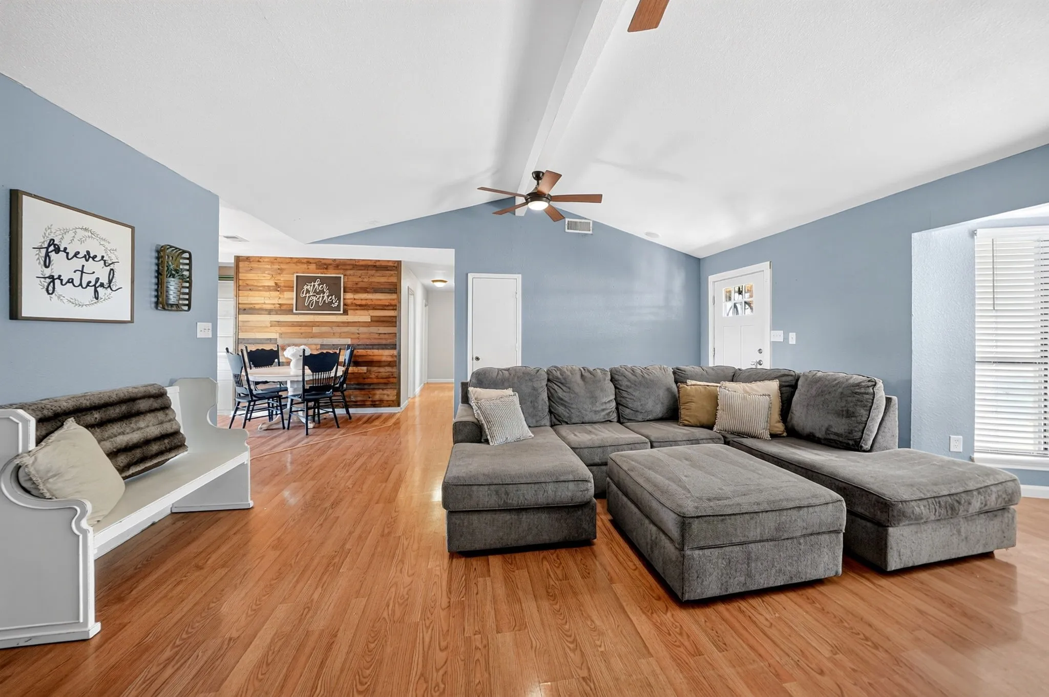Single Family Residence For Sale in Hunt County , 5274 Private Road 1170, Farmersville, Texas 75442, 3 Bedroom, 2 Bathroom, Garage spaces, 1,685 Sqft, built in 1982, mls#21405037, Real Estate Agent in Farmersville, Homes For Sale in Hunt county, Homes For Sale in Farmersville, Realtor in Farmersville Texas, Real Estate Brokerage Independent Realty Texas, Luminita Cordes Realtor