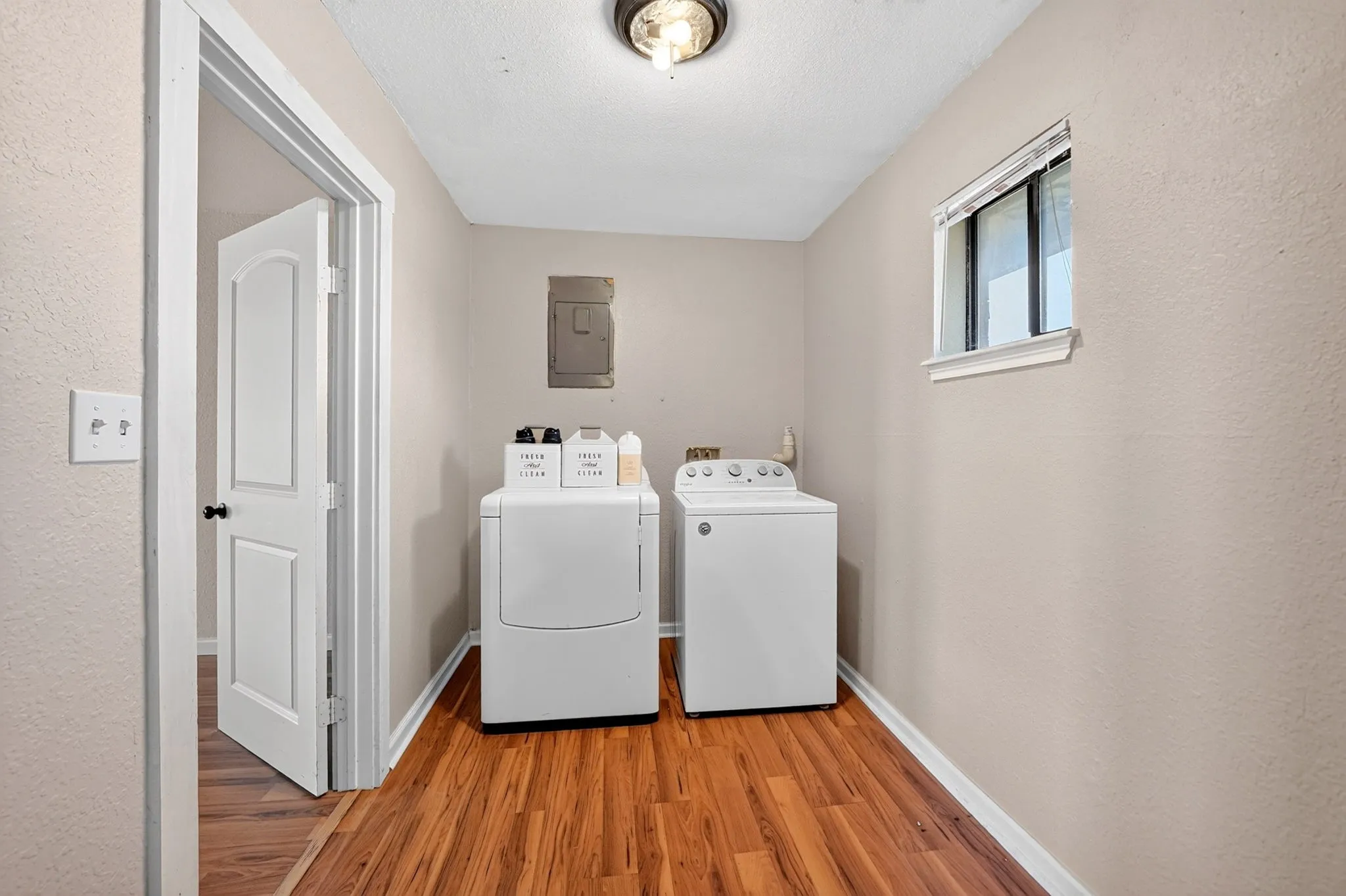 Single Family Residence For Sale in Hunt County , 5274 Private Road 1170, Farmersville, Texas 75442, 3 Bedroom, 2 Bathroom, Garage spaces, 1,685 Sqft, built in 1982, mls#21405037, Real Estate Agent in Farmersville, Homes For Sale in Hunt county, Homes For Sale in Farmersville, Realtor in Farmersville Texas, Real Estate Brokerage Independent Realty Texas, Luminita Cordes Realtor