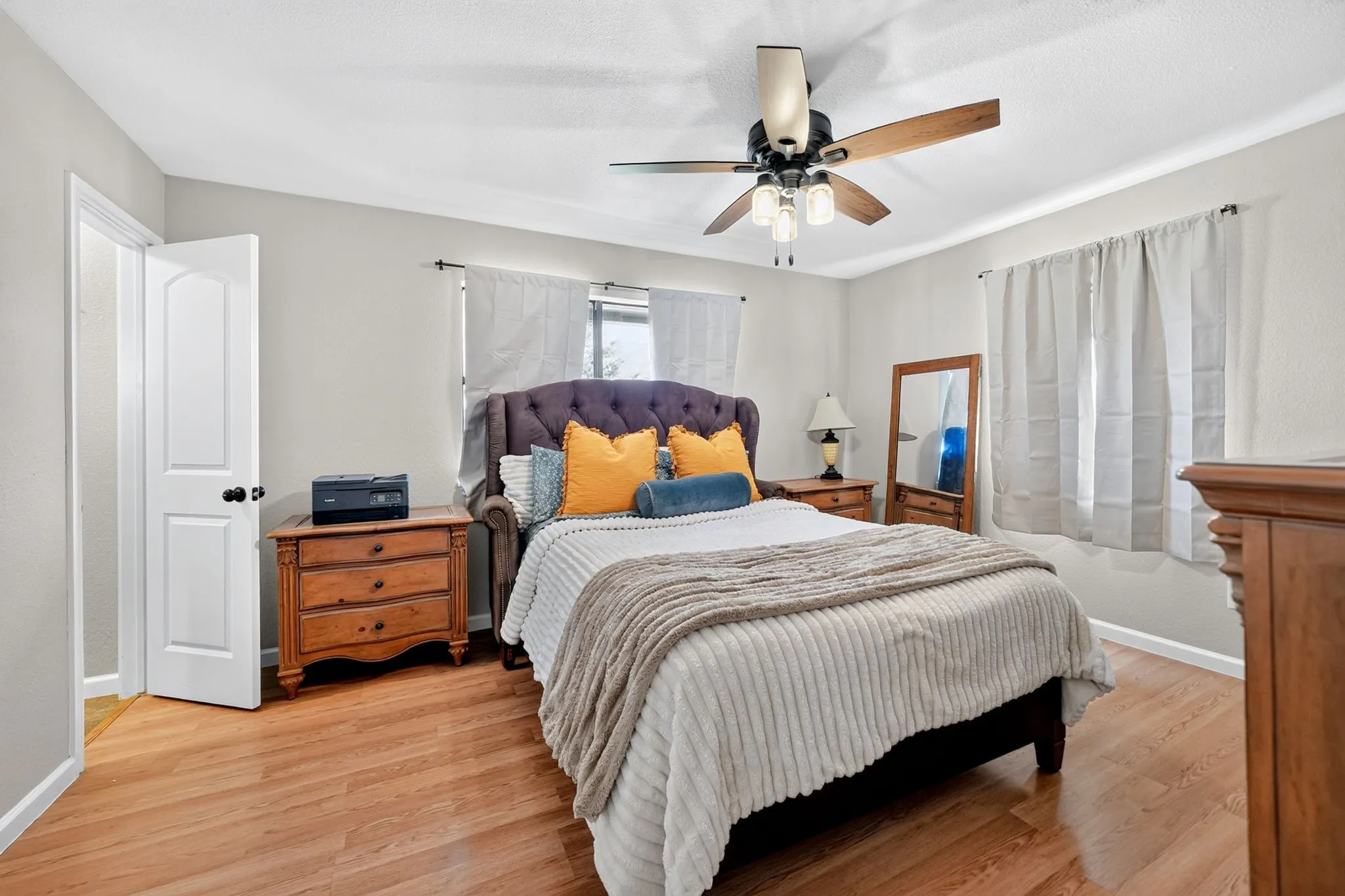 Single Family Residence For Sale in Hunt County , 5274 Private Road 1170, Farmersville, Texas 75442, 3 Bedroom, 2 Bathroom, Garage spaces, 1,685 Sqft, built in 1982, mls#21405037, Real Estate Agent in Farmersville, Homes For Sale in Hunt county, Homes For Sale in Farmersville, Realtor in Farmersville Texas, Real Estate Brokerage Independent Realty Texas, Luminita Cordes Realtor