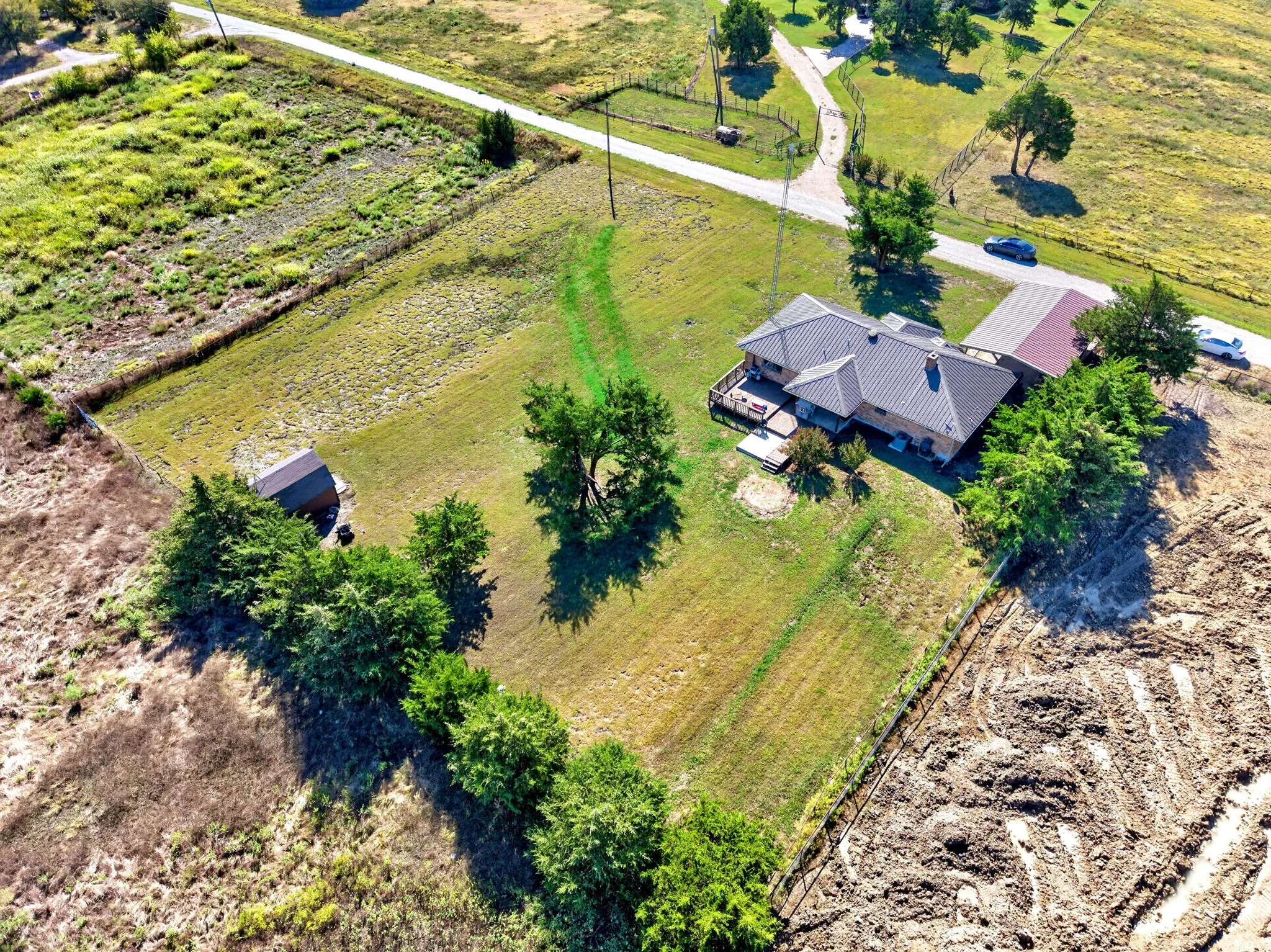 Single Family Residence For Sale in Hunt County , 5274 Private Road 1170, Farmersville, Texas 75442, 3 Bedroom, 2 Bathroom, Garage spaces, 1,685 Sqft, built in 1982, mls#21405037, Real Estate Agent in Farmersville, Homes For Sale in Hunt county, Homes For Sale in Farmersville, Realtor in Farmersville Texas, Real Estate Brokerage Independent Realty Texas, Luminita Cordes Realtor