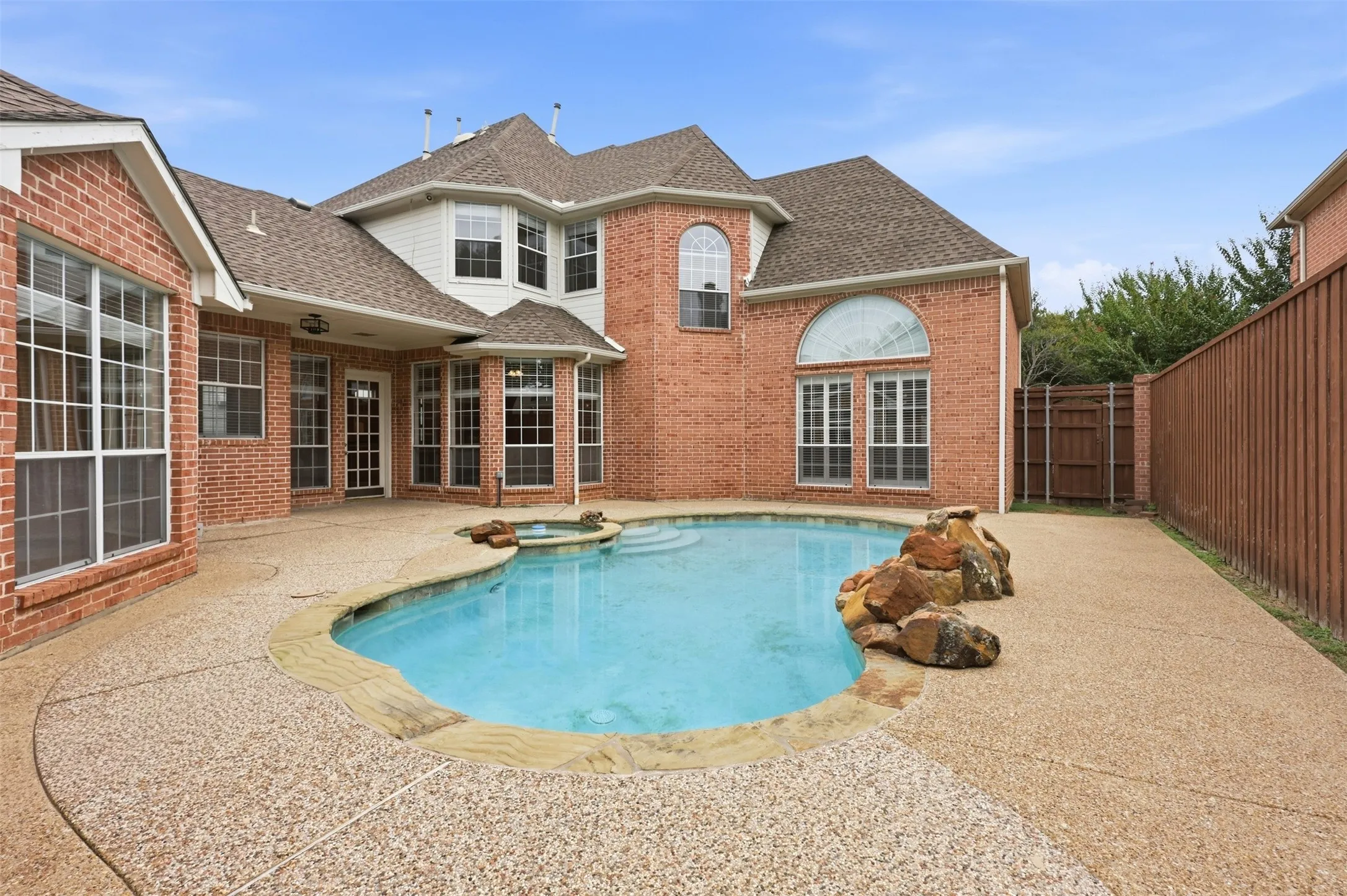 Single Family Residence For Rent in Collin County , 2313 Marblewood Drive, Plano, Texas 75093, 4 Bedroom, 4 Bathroom, 3 Garage spaces, 3,803 Sqft, built in 1993, mls#21398267, Real Estate Agent in Plano, Homes For Rent in Collin county, Homes For Rent in Plano, Realtor in Plano Texas, Real Estate Brokerage Independent Realty Texas, Luminita Cordes Realtor