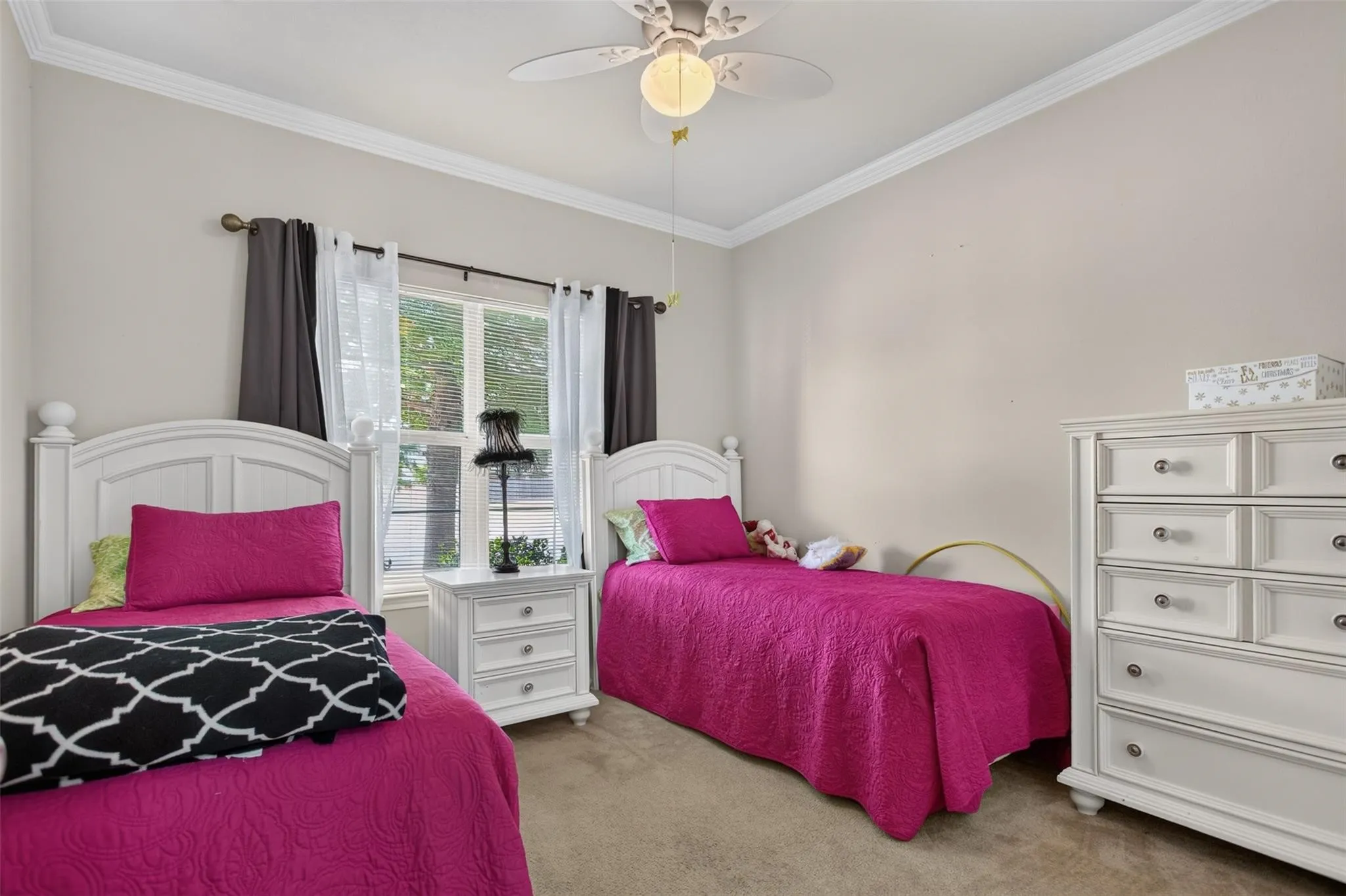 Single Family Residence For Sale in Kaufman County , 200 Independence Trail, Forney, Texas 75126, 3 Bedroom, 2 Bathroom, 4 Garage spaces, 1,970 Sqft, built in 2006, mls#21407658, Real Estate Agent in Forney, Homes For Sale in Kaufman county, Homes For Sale in Forney, Realtor in Forney Texas, Real Estate Brokerage Independent Realty Texas, Luminita Cordes Realtor