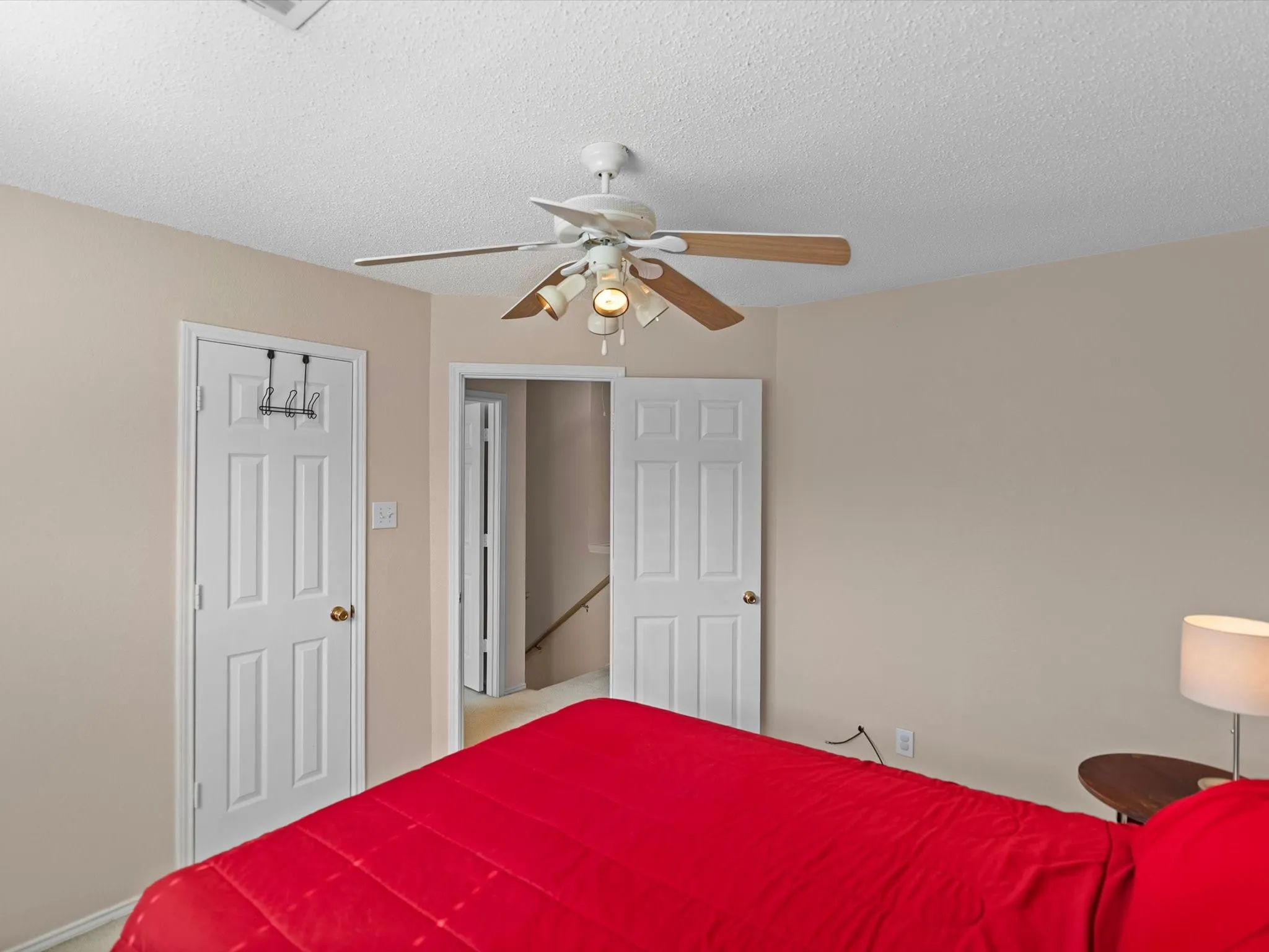 Single Family Residence For Sale in Dallas County , 7501 Gillon Drive, Rowlett, Texas 75089, 4 Bedroom, 3 Bathroom, Garage spaces, 2,481 Sqft, built in 1993, mls#21397894, Real Estate Agent in Rowlett, Homes For Sale in Dallas county, Homes For Sale in Rowlett, Realtor in Rowlett Texas, Real Estate Brokerage Independent Realty Texas, Luminita Cordes Realtor