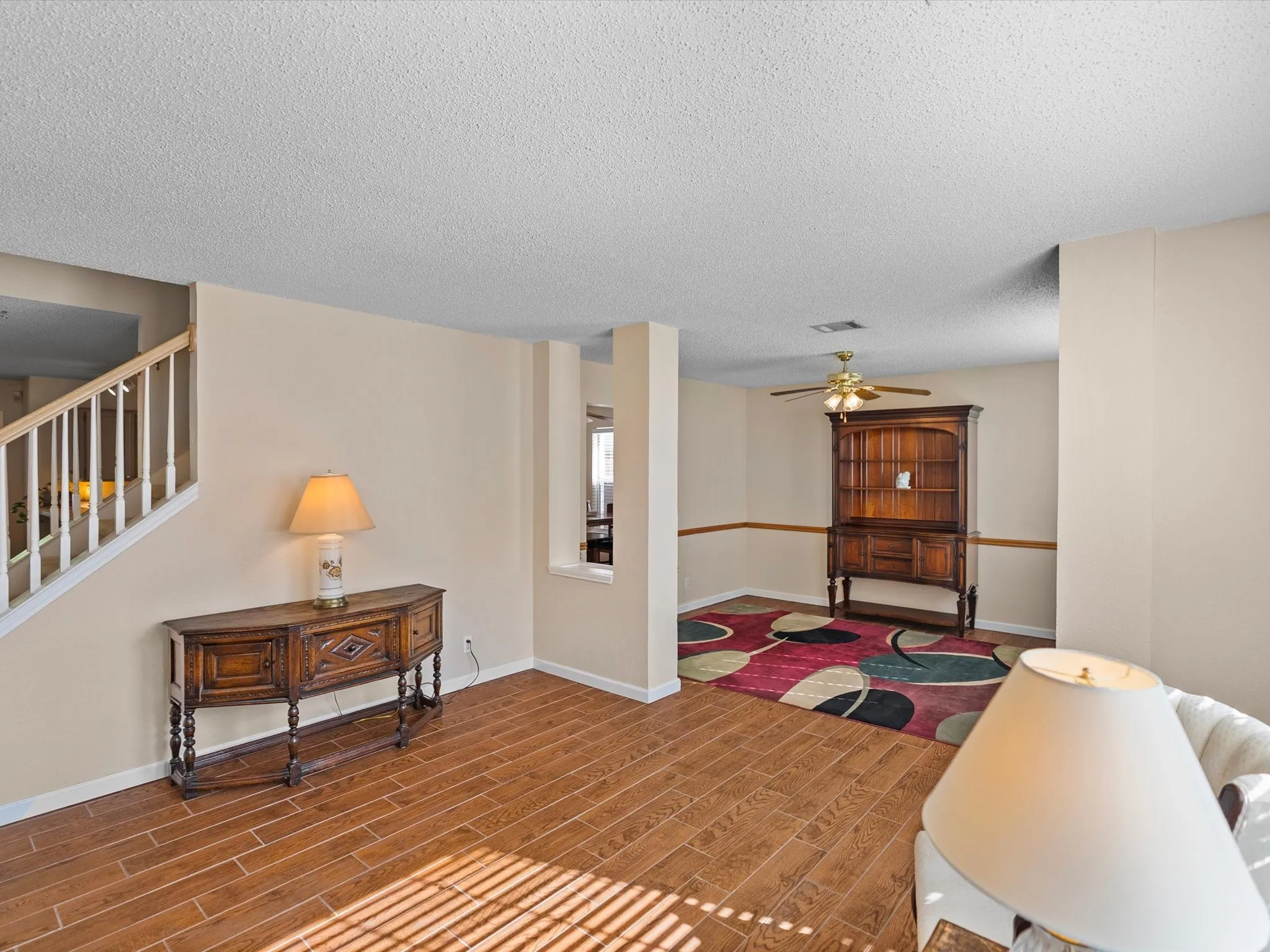 Single Family Residence For Sale in Dallas County , 7501 Gillon Drive, Rowlett, Texas 75089, 4 Bedroom, 3 Bathroom, Garage spaces, 2,481 Sqft, built in 1993, mls#21397894, Real Estate Agent in Rowlett, Homes For Sale in Dallas county, Homes For Sale in Rowlett, Realtor in Rowlett Texas, Real Estate Brokerage Independent Realty Texas, Luminita Cordes Realtor