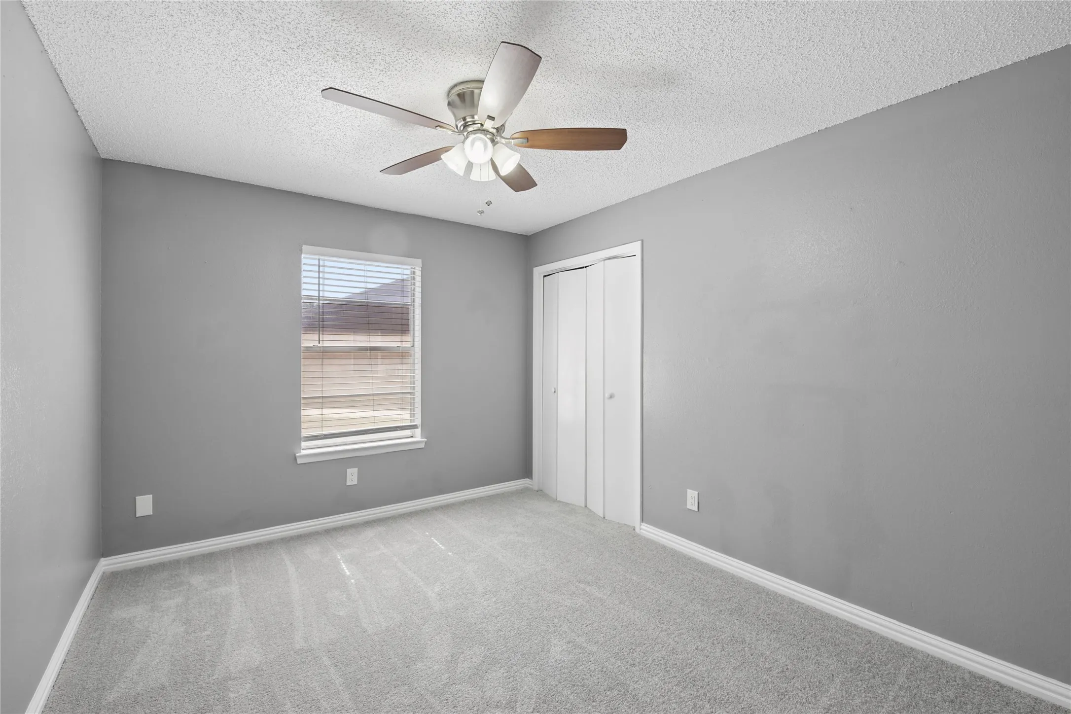 Single Family Residence For Sale in Tarrant County , 7724 Jennifer Lane, North Richland Hills, Texas 76182, 2 Bedroom, 2 Bathroom, Garage spaces, 1,077 Sqft, built in 1984, mls#21407568, Real Estate Agent in North Richland Hills, Homes For Sale in Tarrant county, Homes For Sale in North Richland Hills, Realtor in North Richland Hills Texas, Real Estate Brokerage Independent Realty Texas, Luminita Cordes Realtor