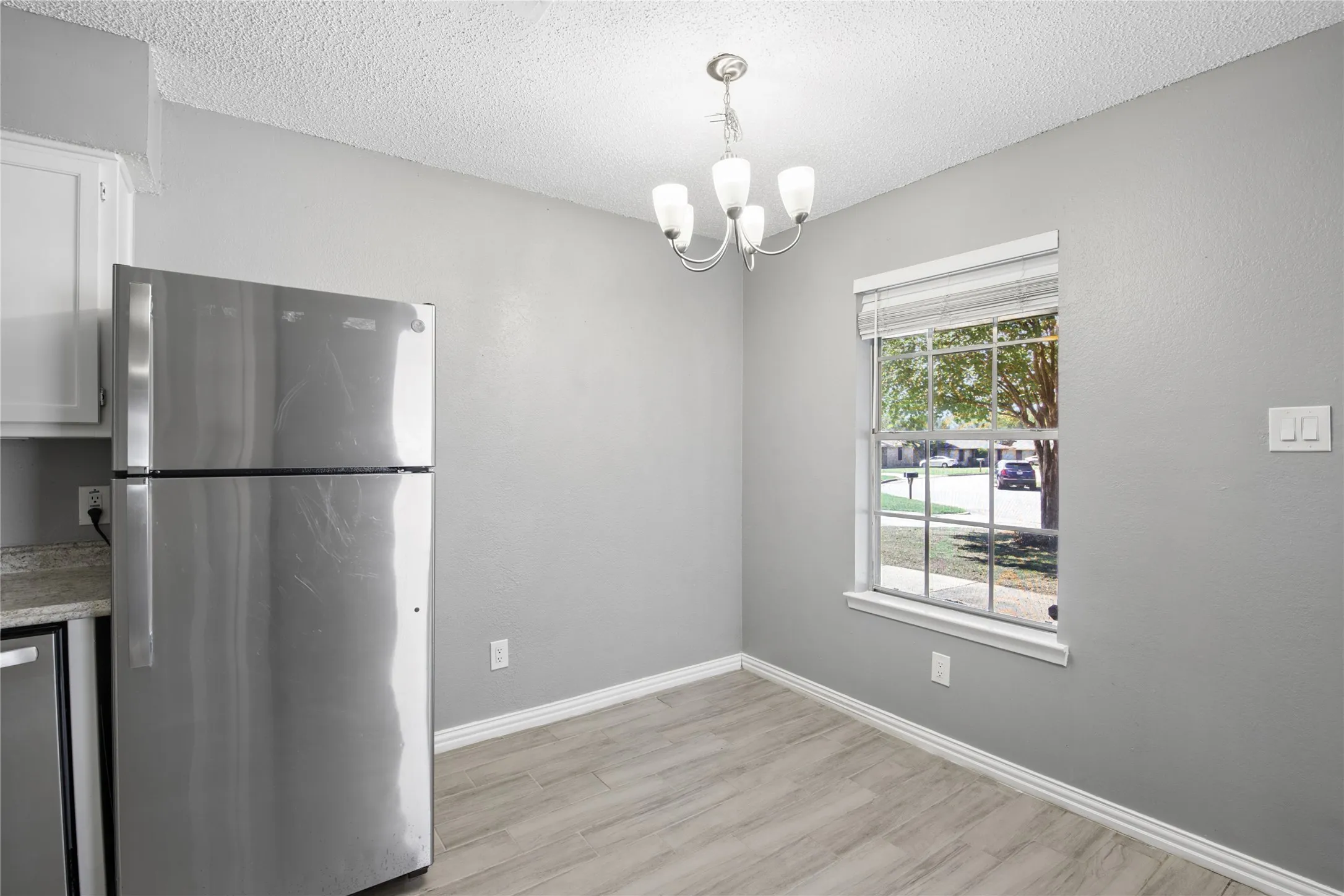 Single Family Residence For Sale in Tarrant County , 7726 Jennifer Lane, North Richland Hills, Texas 76182, 2 Bedroom, 2 Bathroom, Garage spaces, 1,077 Sqft, built in 1984, mls#21407618, Real Estate Agent in North Richland Hills, Homes For Sale in Tarrant county, Homes For Sale in North Richland Hills, Realtor in North Richland Hills Texas, Real Estate Brokerage Independent Realty Texas, Luminita Cordes Realtor