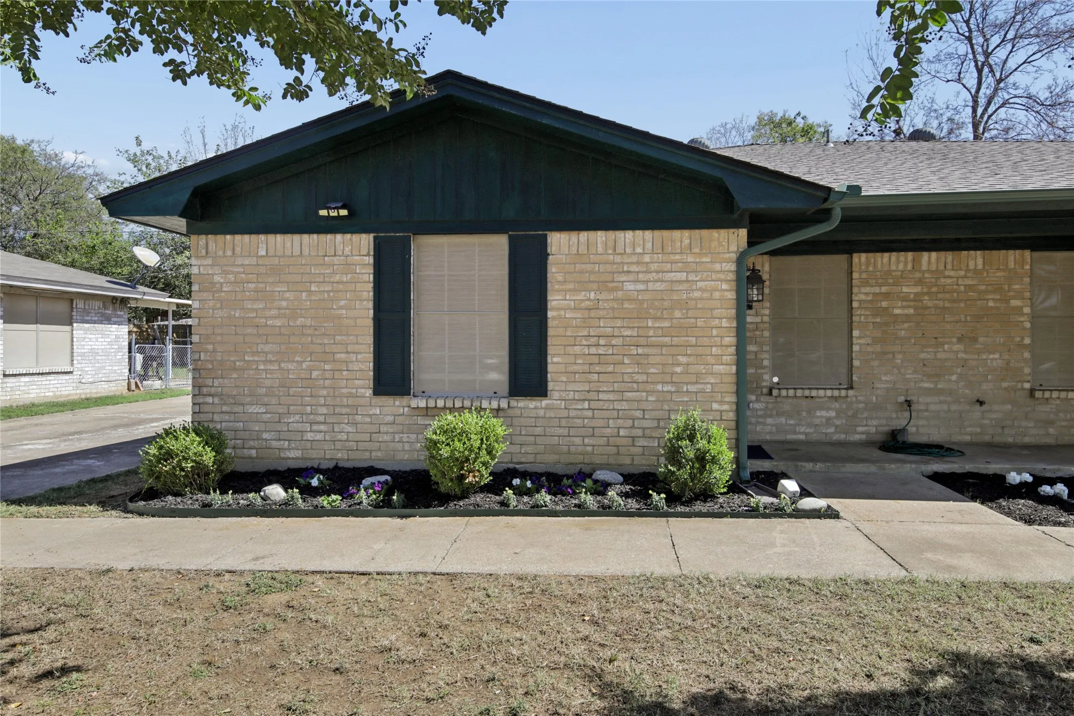 7726 Jennifer Ln