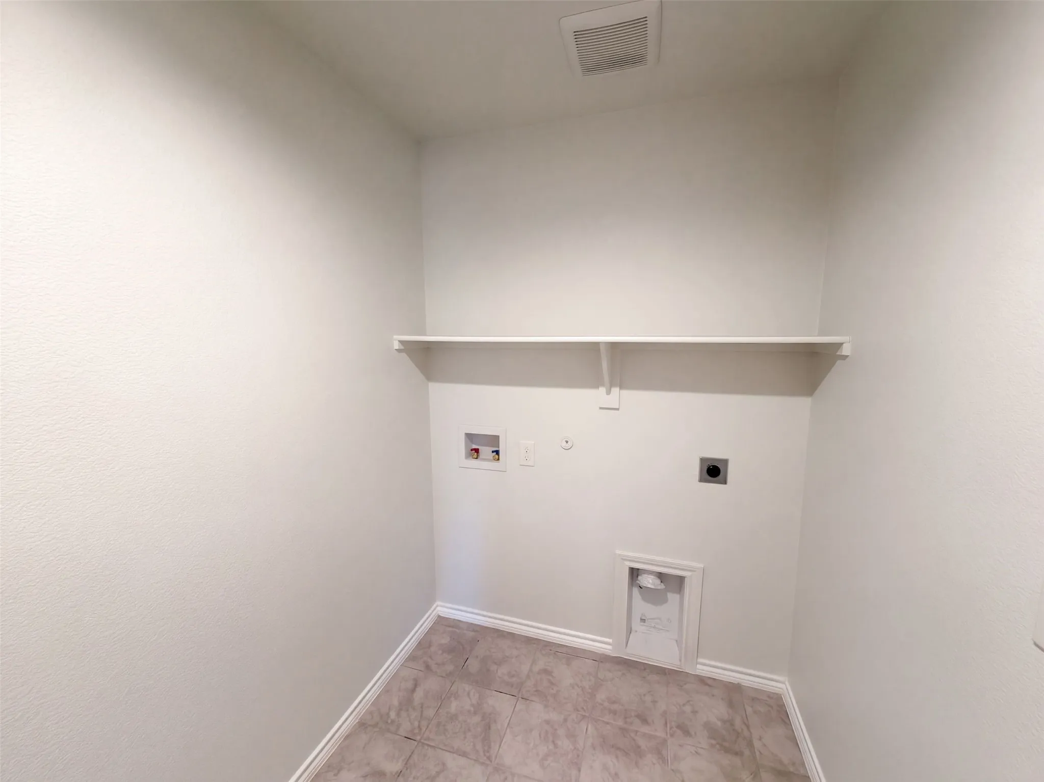 Single Family Residence For Sale in Parker County , 517 Bronze Circle W, Springtown, Texas 76082, 4 Bedroom, 2 Bathroom, 1 Garage spaces, 1,746 Sqft, built in 2024, mls#21407667, Real Estate Agent in Springtown, Homes For Sale in Parker county, Homes For Sale in Springtown, Realtor in Springtown Texas, Real Estate Brokerage Independent Realty Texas, Luminita Cordes Realtor