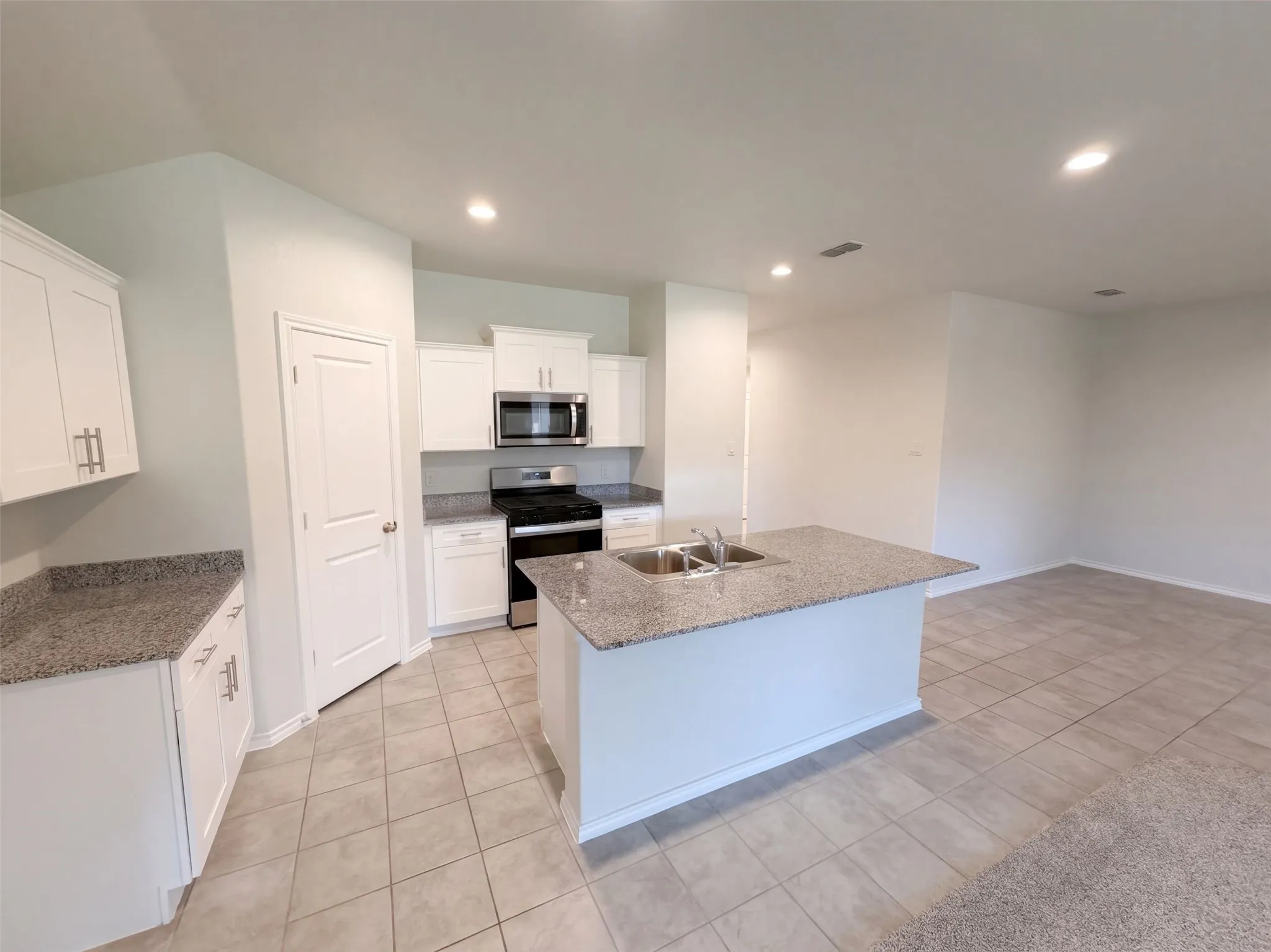 Single Family Residence For Sale in Parker County , 517 Bronze Circle W, Springtown, Texas 76082, 4 Bedroom, 2 Bathroom, 1 Garage spaces, 1,746 Sqft, built in 2024, mls#21407667, Real Estate Agent in Springtown, Homes For Sale in Parker county, Homes For Sale in Springtown, Realtor in Springtown Texas, Real Estate Brokerage Independent Realty Texas, Luminita Cordes Realtor