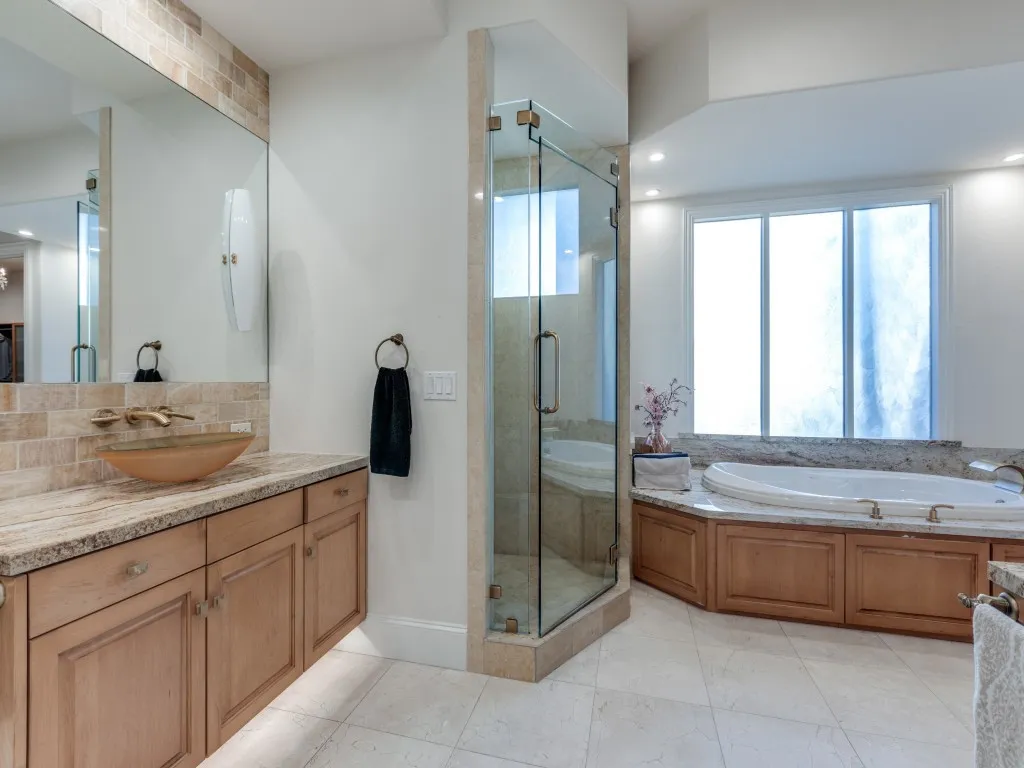 Single Family Residence For Rent in Dallas County , 16 Robledo Drive, Dallas, Texas 75230, 5 Bedroom, 6 Bathroom, 3 Garage spaces, 5,988 Sqft, built in 1996, mls#21396803, Real Estate Agent in Dallas, Homes For Rent in Dallas county, Homes For Rent in Dallas, Realtor in Dallas Texas, Real Estate Brokerage Independent Realty Texas, Luminita Cordes Realtor