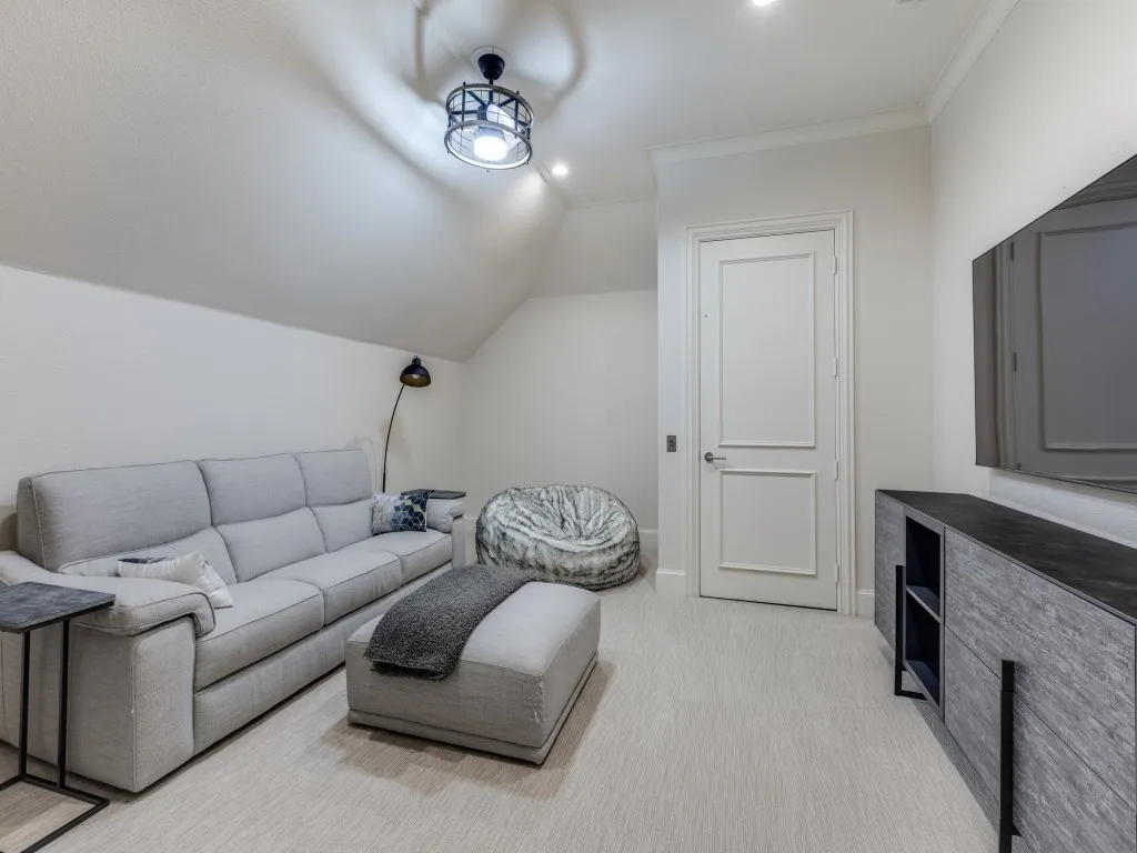 Single Family Residence For Rent in Dallas County , 16 Robledo Drive, Dallas, Texas 75230, 5 Bedroom, 6 Bathroom, 3 Garage spaces, 5,988 Sqft, built in 1996, mls#21396803, Real Estate Agent in Dallas, Homes For Rent in Dallas county, Homes For Rent in Dallas, Realtor in Dallas Texas, Real Estate Brokerage Independent Realty Texas, Luminita Cordes Realtor