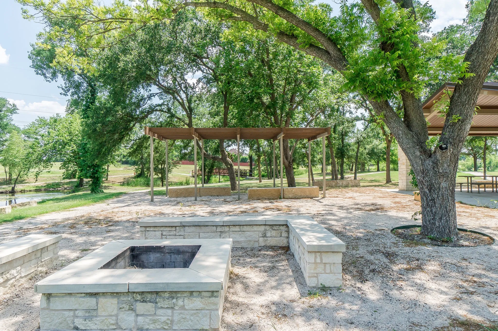 Single Family Residence For Sale in Collin County , 313 Mimosa Drive, Murphy, Texas 75094, 3 Bedroom, 2 Bathroom, 2 Garage spaces, 2,536 Sqft, built in 2000, mls#21406366, Real Estate Agent in Murphy, Homes For Sale in Collin county, Homes For Sale in Murphy, Realtor in Murphy Texas, Real Estate Brokerage Independent Realty Texas, Luminita Cordes Realtor