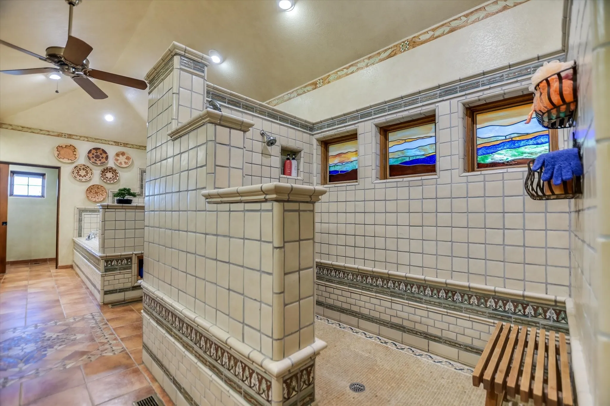 Single Family Residence For Sale in Llano County , 409 Haney Trace, Horseshoe Bay, Texas 78657, 5 Bedroom, 8 Bathroom, 7 Garage spaces, 7,000 Sqft, built in 2000, mls#21407604, Real Estate Agent in Horseshoe Bay, Homes For Sale in Llano county, Homes For Sale in Horseshoe Bay, Realtor in Horseshoe Bay Texas, Real Estate Brokerage Independent Realty Texas, Luminita Cordes Realtor