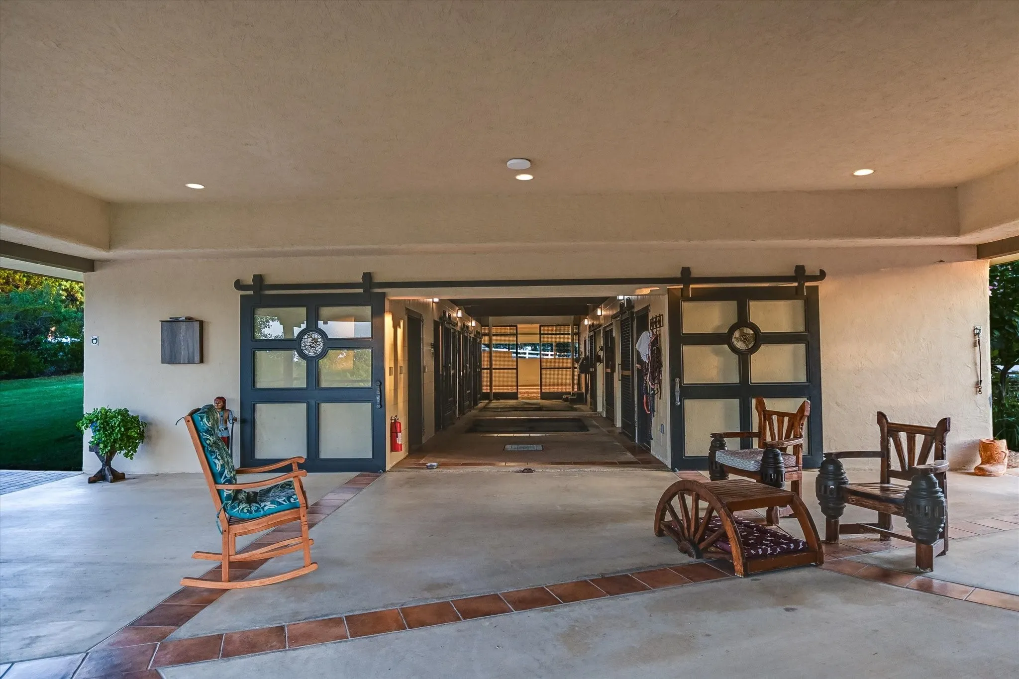 Single Family Residence For Sale in Llano County , 409 Haney Trace, Horseshoe Bay, Texas 78657, 5 Bedroom, 8 Bathroom, 7 Garage spaces, 7,000 Sqft, built in 2000, mls#21407604, Real Estate Agent in Horseshoe Bay, Homes For Sale in Llano county, Homes For Sale in Horseshoe Bay, Realtor in Horseshoe Bay Texas, Real Estate Brokerage Independent Realty Texas, Luminita Cordes Realtor