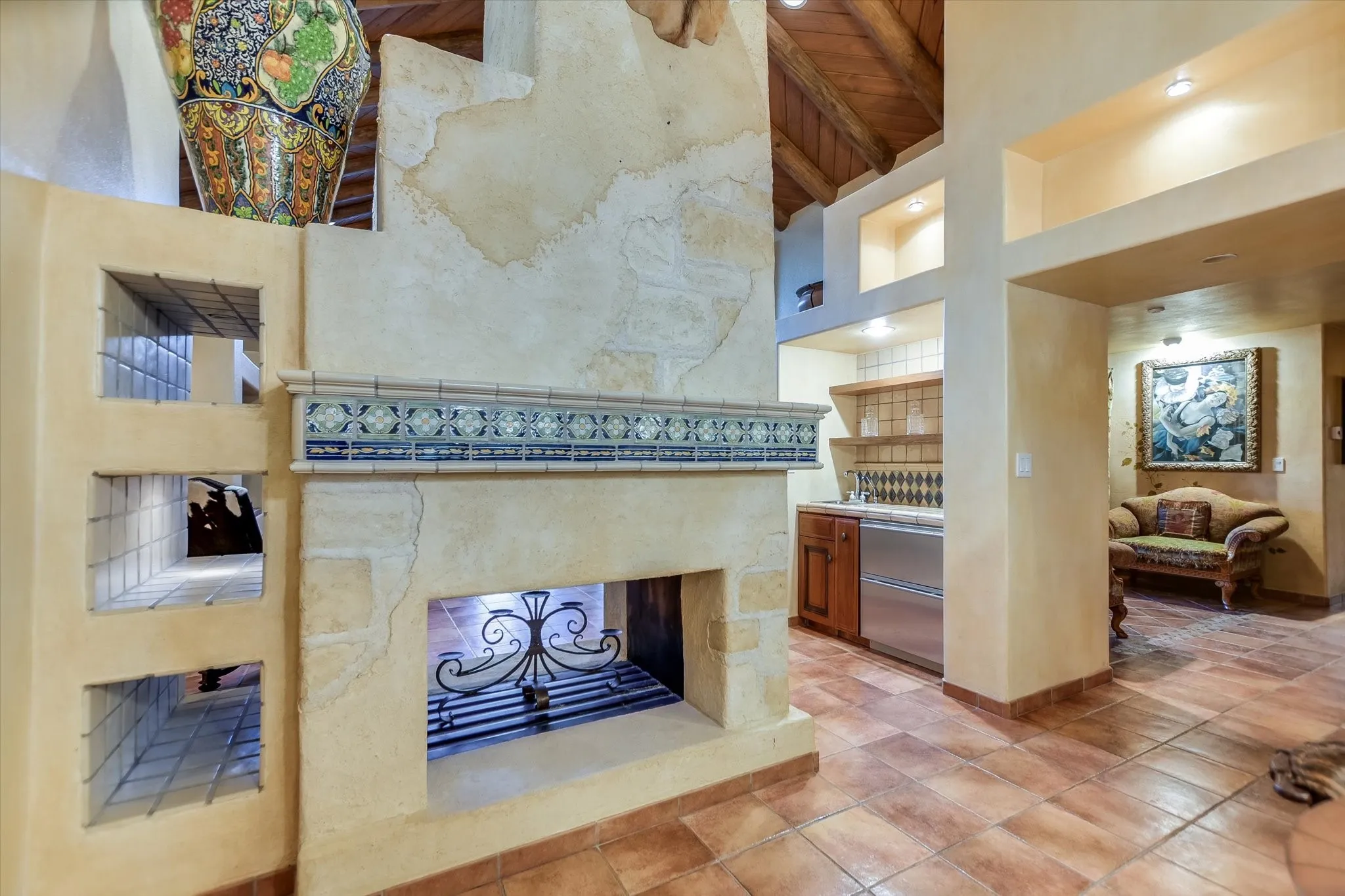 Single Family Residence For Sale in Llano County , 409 Haney Trace, Horseshoe Bay, Texas 78657, 5 Bedroom, 8 Bathroom, 7 Garage spaces, 7,000 Sqft, built in 2000, mls#21407604, Real Estate Agent in Horseshoe Bay, Homes For Sale in Llano county, Homes For Sale in Horseshoe Bay, Realtor in Horseshoe Bay Texas, Real Estate Brokerage Independent Realty Texas, Luminita Cordes Realtor