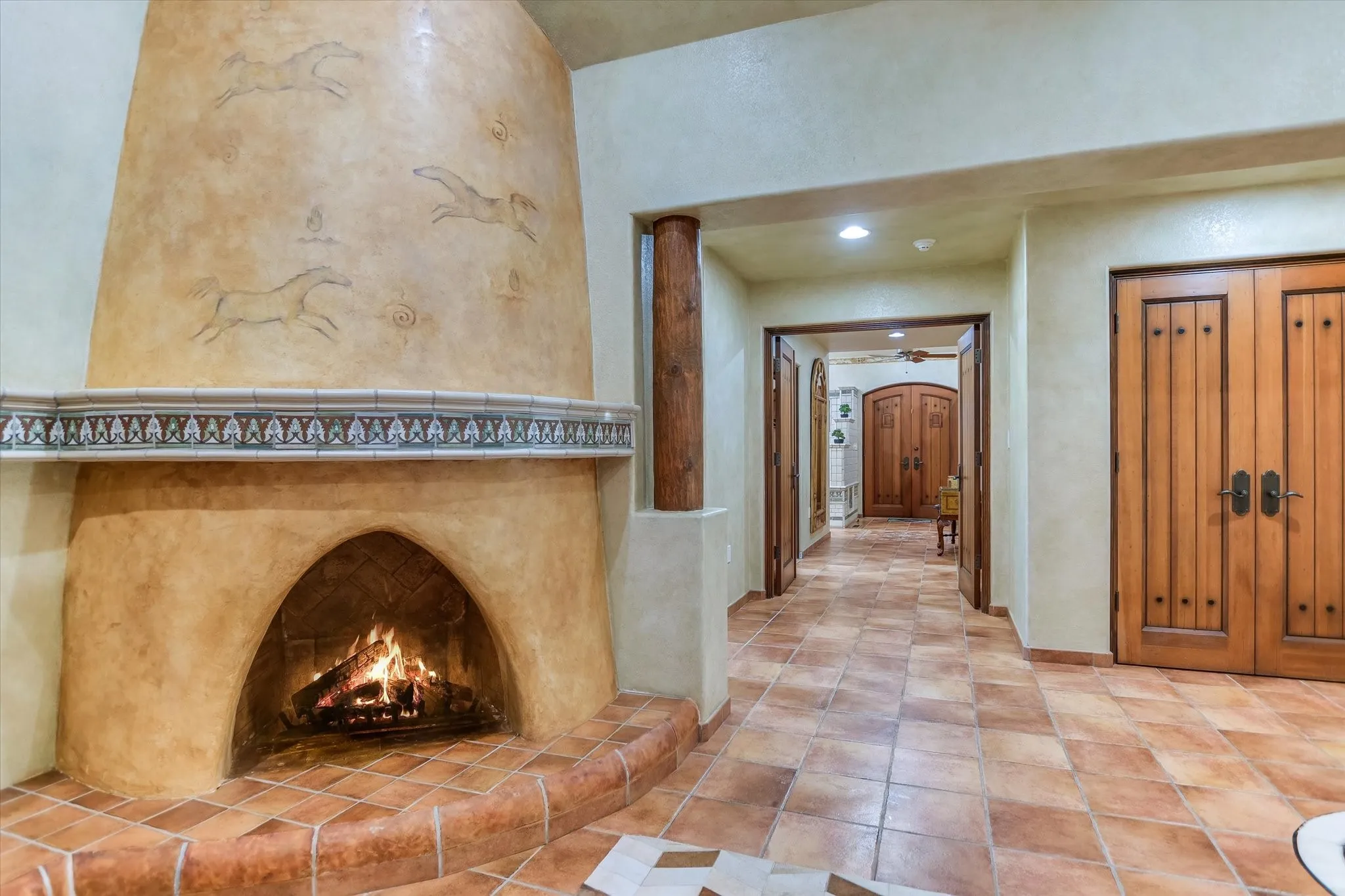 Single Family Residence For Sale in Llano County , 409 Haney Trace, Horseshoe Bay, Texas 78657, 5 Bedroom, 8 Bathroom, 7 Garage spaces, 7,000 Sqft, built in 2000, mls#21407604, Real Estate Agent in Horseshoe Bay, Homes For Sale in Llano county, Homes For Sale in Horseshoe Bay, Realtor in Horseshoe Bay Texas, Real Estate Brokerage Independent Realty Texas, Luminita Cordes Realtor