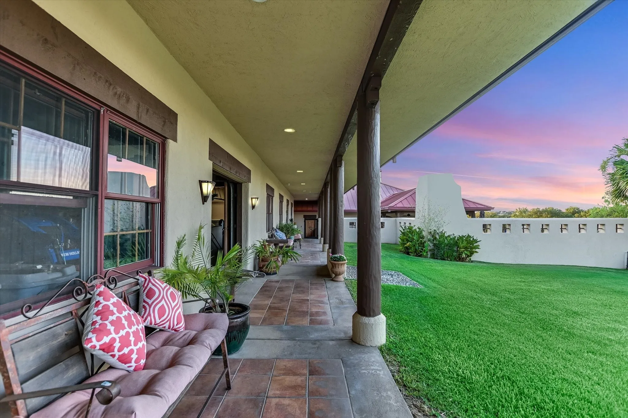 Single Family Residence For Sale in Llano County , 409 Haney Trace, Horseshoe Bay, Texas 78657, 5 Bedroom, 8 Bathroom, 7 Garage spaces, 7,000 Sqft, built in 2000, mls#21407604, Real Estate Agent in Horseshoe Bay, Homes For Sale in Llano county, Homes For Sale in Horseshoe Bay, Realtor in Horseshoe Bay Texas, Real Estate Brokerage Independent Realty Texas, Luminita Cordes Realtor