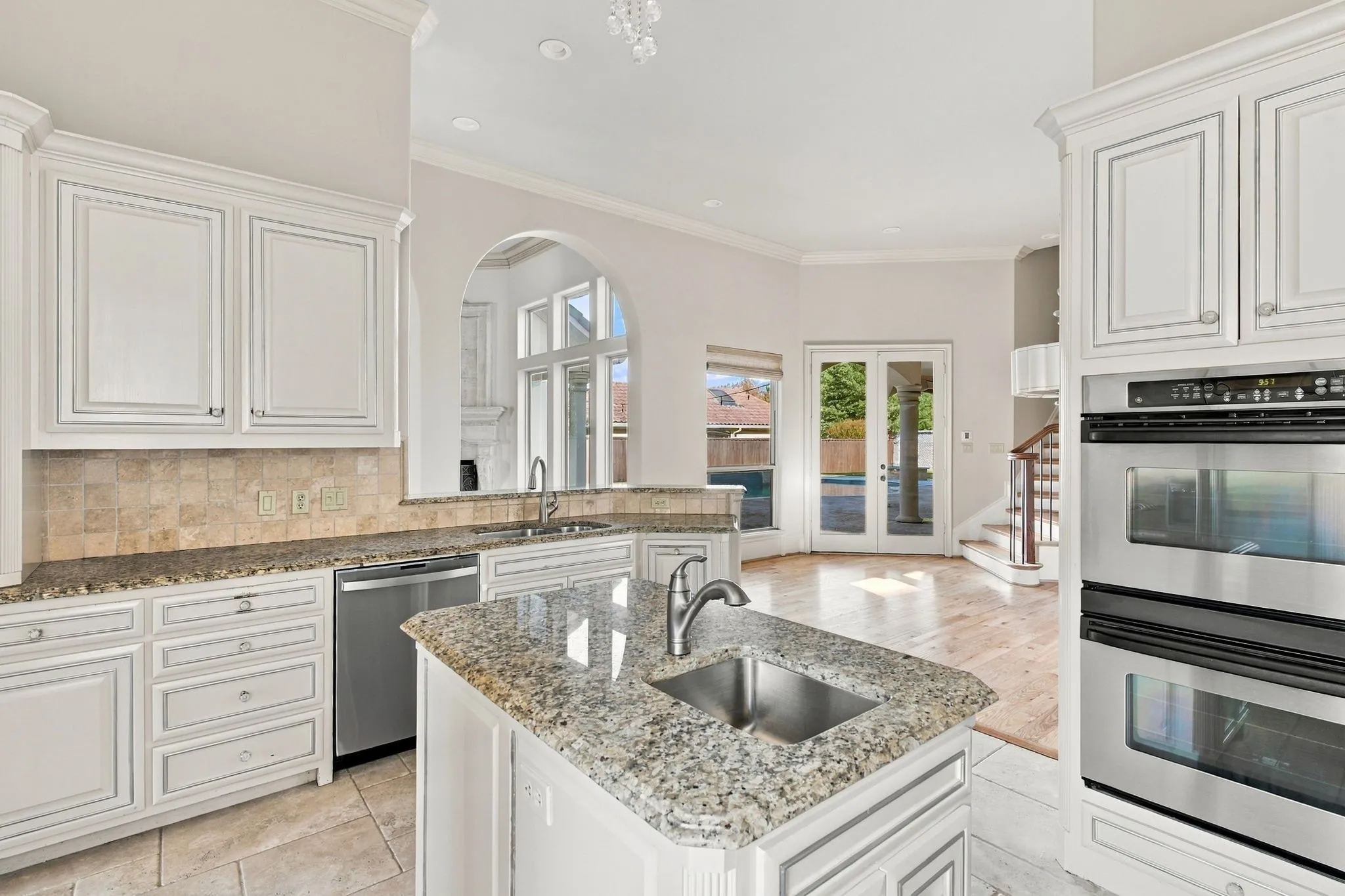 Single Family Residence For Sale in Denton County , 6649 Canyon Oaks Circle, Plano, Texas 75024, 4 Bedroom, 5 Bathroom, 3 Garage spaces, 4,626 Sqft, built in 2003, mls#21406442, Real Estate Agent in Plano, Homes For Sale in Denton county, Homes For Sale in Plano, Realtor in Plano Texas, Real Estate Brokerage Independent Realty Texas, Luminita Cordes Realtor