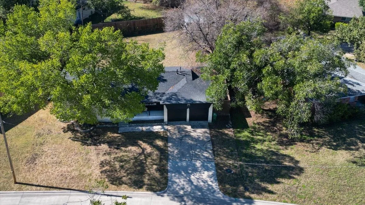 Aerial view of house and lot.