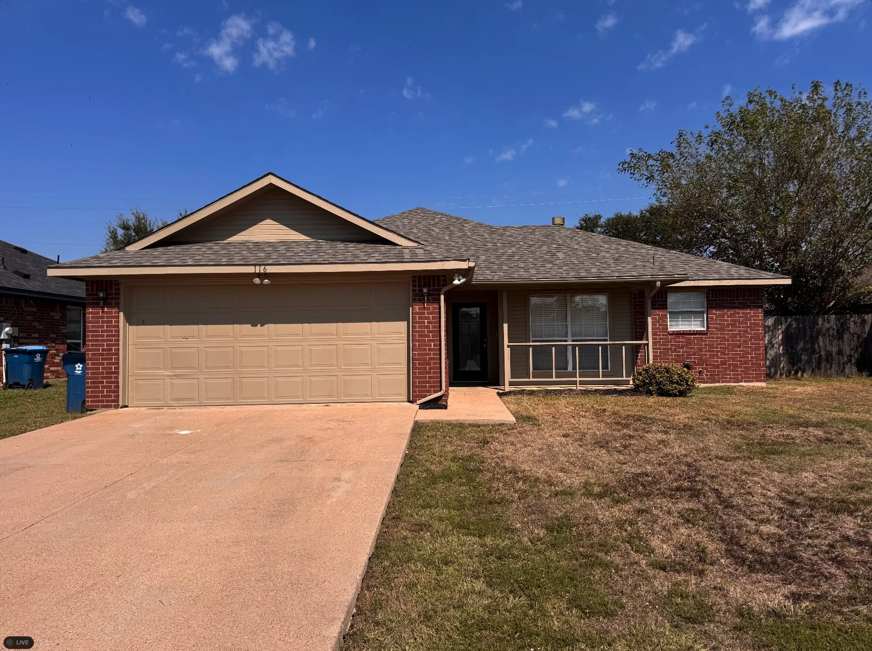 Single Family Residence For Rent