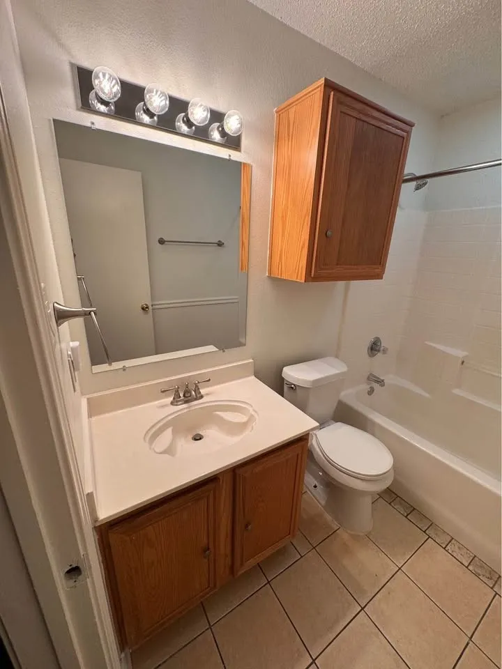 Single Family Residence For Rent in Johnson County , 116 Apache Trail, Alvarado, Texas 76009, 1 Bedroom, 1 Bathroom, 2 Garage spaces, 1,340 Sqft, built in 2000, mls#21407684, Real Estate Agent in Alvarado, Homes For Rent in Johnson county, Homes For Rent in Alvarado, Realtor in Alvarado Texas, Real Estate Brokerage Independent Realty Texas, Luminita Cordes Realtor
