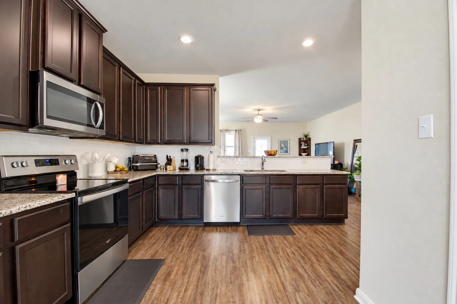Single Family Residence For Sale in Denton County , 717 Lansman Trail, Denton, Texas 76207, 2 Bedroom, 2 Bathroom, 2 Garage spaces, 1,927 Sqft, built in 2019, mls#21407685, Real Estate Agent in Denton, Homes For Sale in Denton county, Homes For Sale in Denton, Realtor in Denton Texas, Real Estate Brokerage Independent Realty Texas, Luminita Cordes Realtor