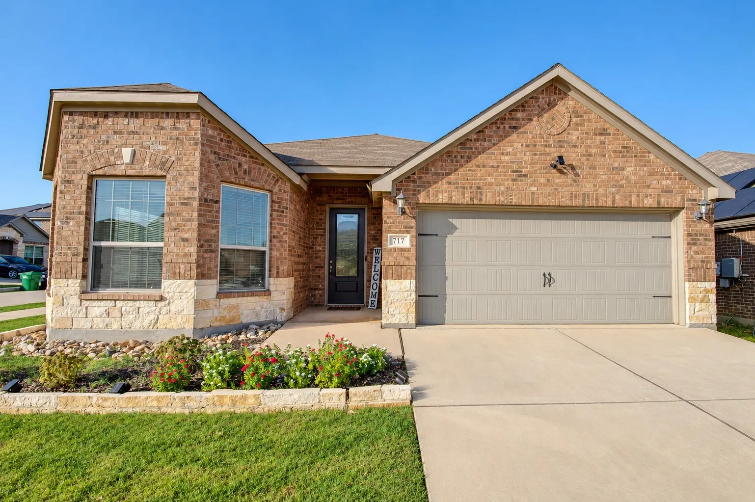 Single Family Residence For Sale in Denton County , 717 Lansman Trail, Denton, Texas 76207, 2 Bedroom, 2 Bathroom, 2 Garage spaces, 1,927 Sqft, built in 2019, mls#21407685, Real Estate Agent in Denton, Homes For Sale in Denton county, Homes For Sale in Denton, Realtor in Denton Texas, Real Estate Brokerage Independent Realty Texas, Luminita Cordes Realtor