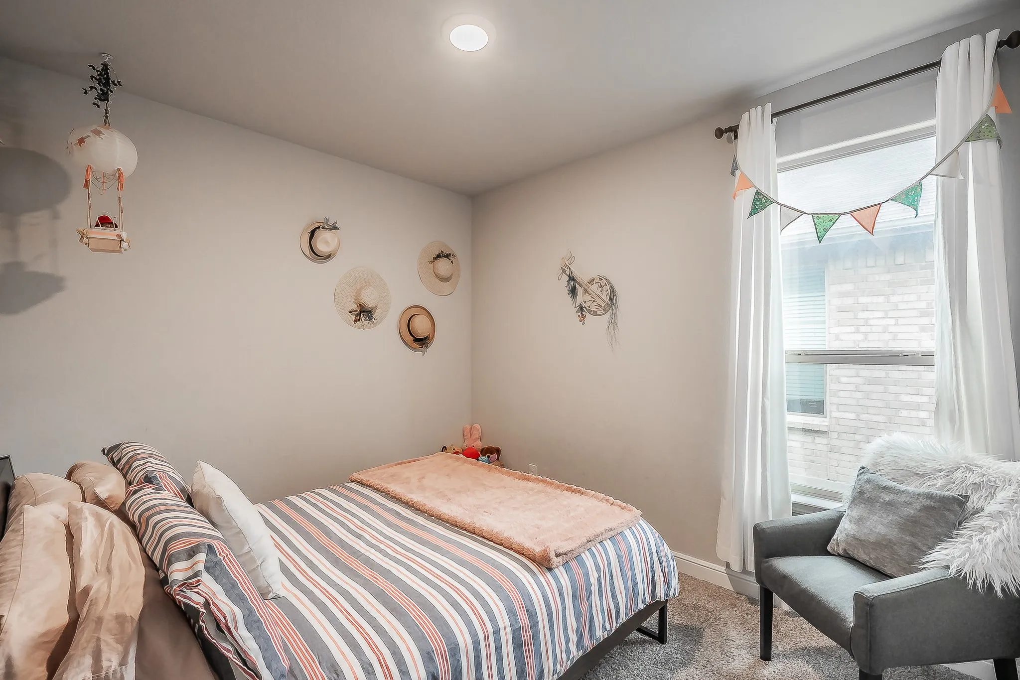Single Family Residence For Rent in Denton County , 737 Blackhorse Trail, Fort Worth, Texas 76247, 4 Bedroom, 2 Bathroom, 2 Garage spaces, 1,664 Sqft, built in 2022, mls#21406553, Real Estate Agent in Fort Worth, Homes For Rent in Denton county, Homes For Rent in Fort Worth, Realtor in Fort Worth Texas, Real Estate Brokerage Independent Realty Texas, Luminita Cordes Realtor