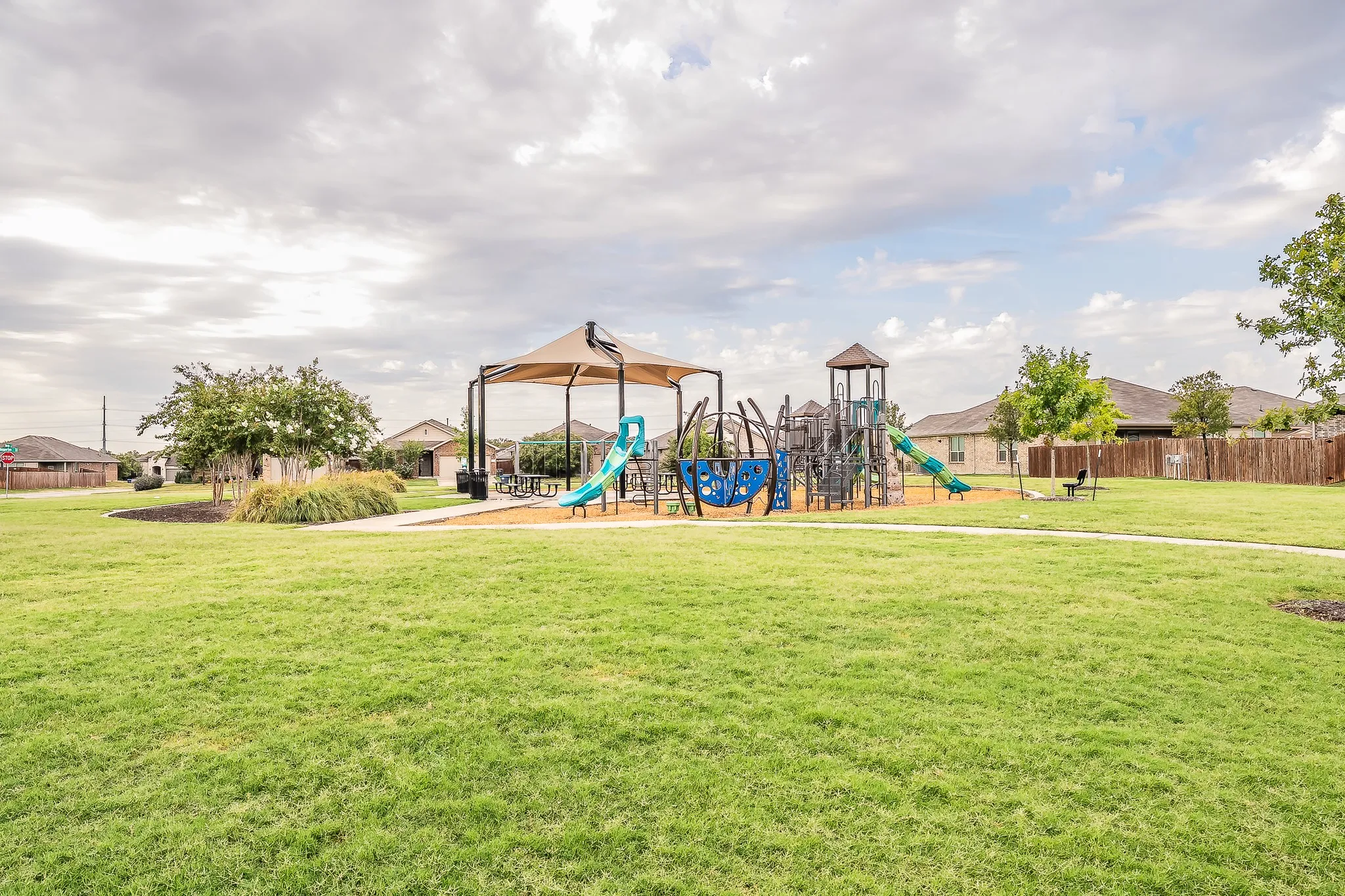 Single Family Residence For Rent in Denton County , 737 Blackhorse Trail, Fort Worth, Texas 76247, 4 Bedroom, 2 Bathroom, 2 Garage spaces, 1,664 Sqft, built in 2022, mls#21406553, Real Estate Agent in Fort Worth, Homes For Rent in Denton county, Homes For Rent in Fort Worth, Realtor in Fort Worth Texas, Real Estate Brokerage Independent Realty Texas, Luminita Cordes Realtor