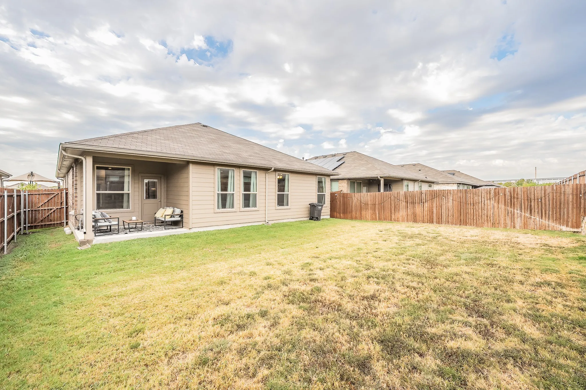Single Family Residence For Rent in Denton County , 737 Blackhorse Trail, Fort Worth, Texas 76247, 4 Bedroom, 2 Bathroom, 2 Garage spaces, 1,664 Sqft, built in 2022, mls#21406553, Real Estate Agent in Fort Worth, Homes For Rent in Denton county, Homes For Rent in Fort Worth, Realtor in Fort Worth Texas, Real Estate Brokerage Independent Realty Texas, Luminita Cordes Realtor