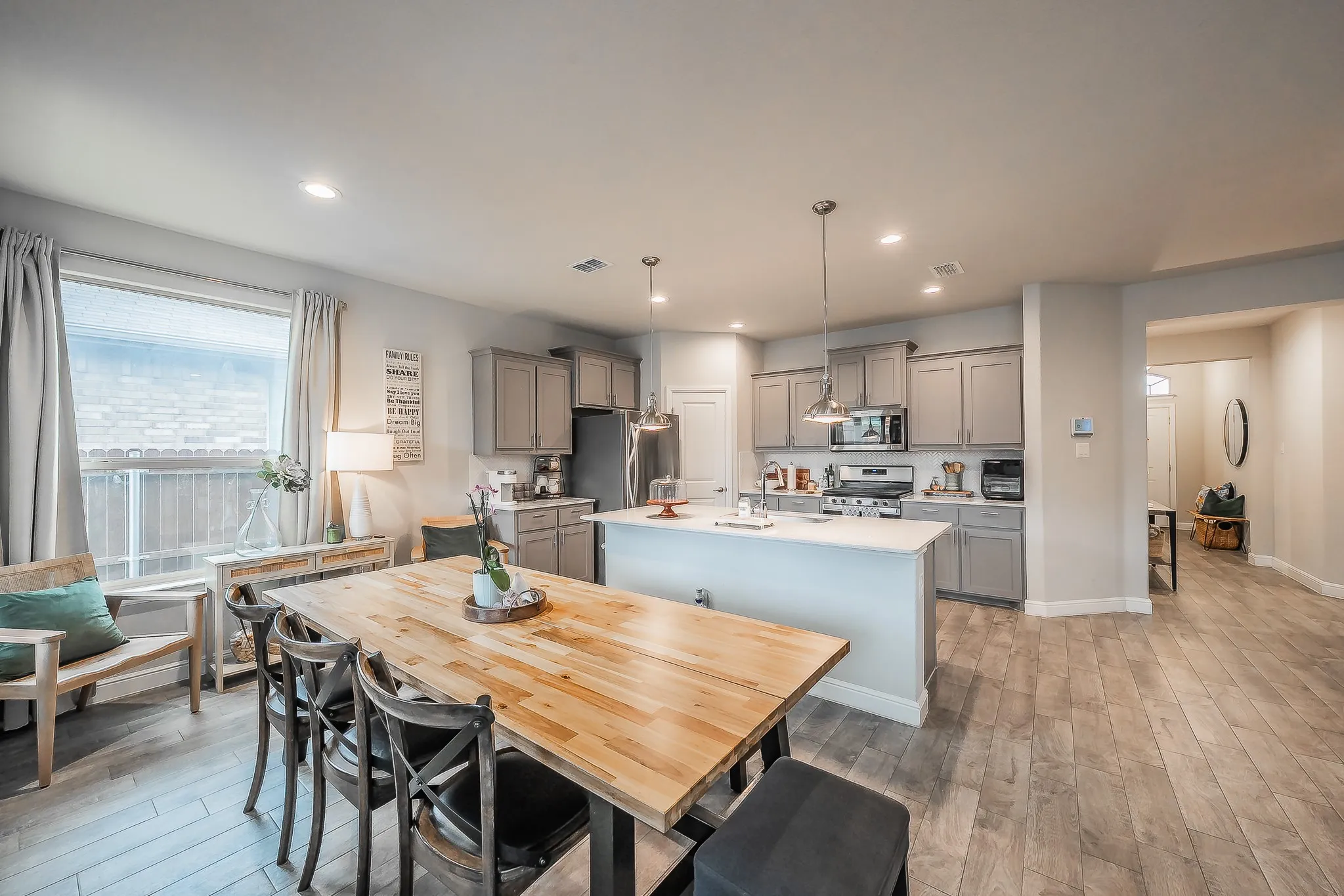 Single Family Residence For Rent in Denton County , 737 Blackhorse Trail, Fort Worth, Texas 76247, 4 Bedroom, 2 Bathroom, 2 Garage spaces, 1,664 Sqft, built in 2022, mls#21406553, Real Estate Agent in Fort Worth, Homes For Rent in Denton county, Homes For Rent in Fort Worth, Realtor in Fort Worth Texas, Real Estate Brokerage Independent Realty Texas, Luminita Cordes Realtor