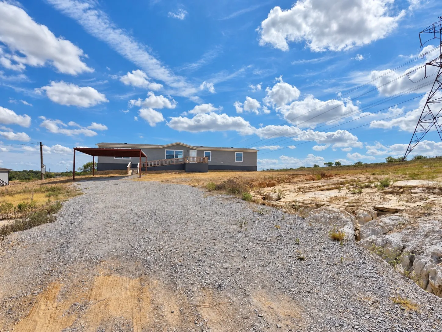 Mobile Home For Sale in Wise County , 359 County Road 4791, Boyd, Texas 76023, 5 Bedroom, 3 Bathroom, Garage spaces, 2,001 Sqft, built in 2023, mls#21407688, Real Estate Agent in Boyd, Homes For Sale in Wise county, Homes For Sale in Boyd, Realtor in Boyd Texas, Real Estate Brokerage Independent Realty Texas, Luminita Cordes Realtor