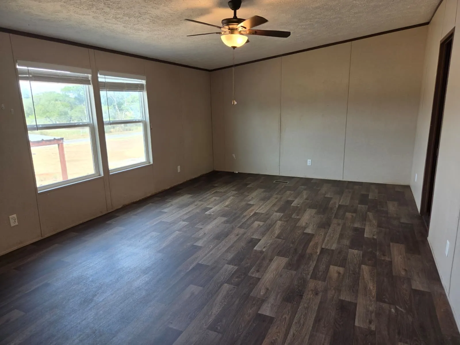 Mobile Home For Sale in Wise County , 359 County Road 4791, Boyd, Texas 76023, 5 Bedroom, 3 Bathroom, Garage spaces, 2,001 Sqft, built in 2023, mls#21407688, Real Estate Agent in Boyd, Homes For Sale in Wise county, Homes For Sale in Boyd, Realtor in Boyd Texas, Real Estate Brokerage Independent Realty Texas, Luminita Cordes Realtor