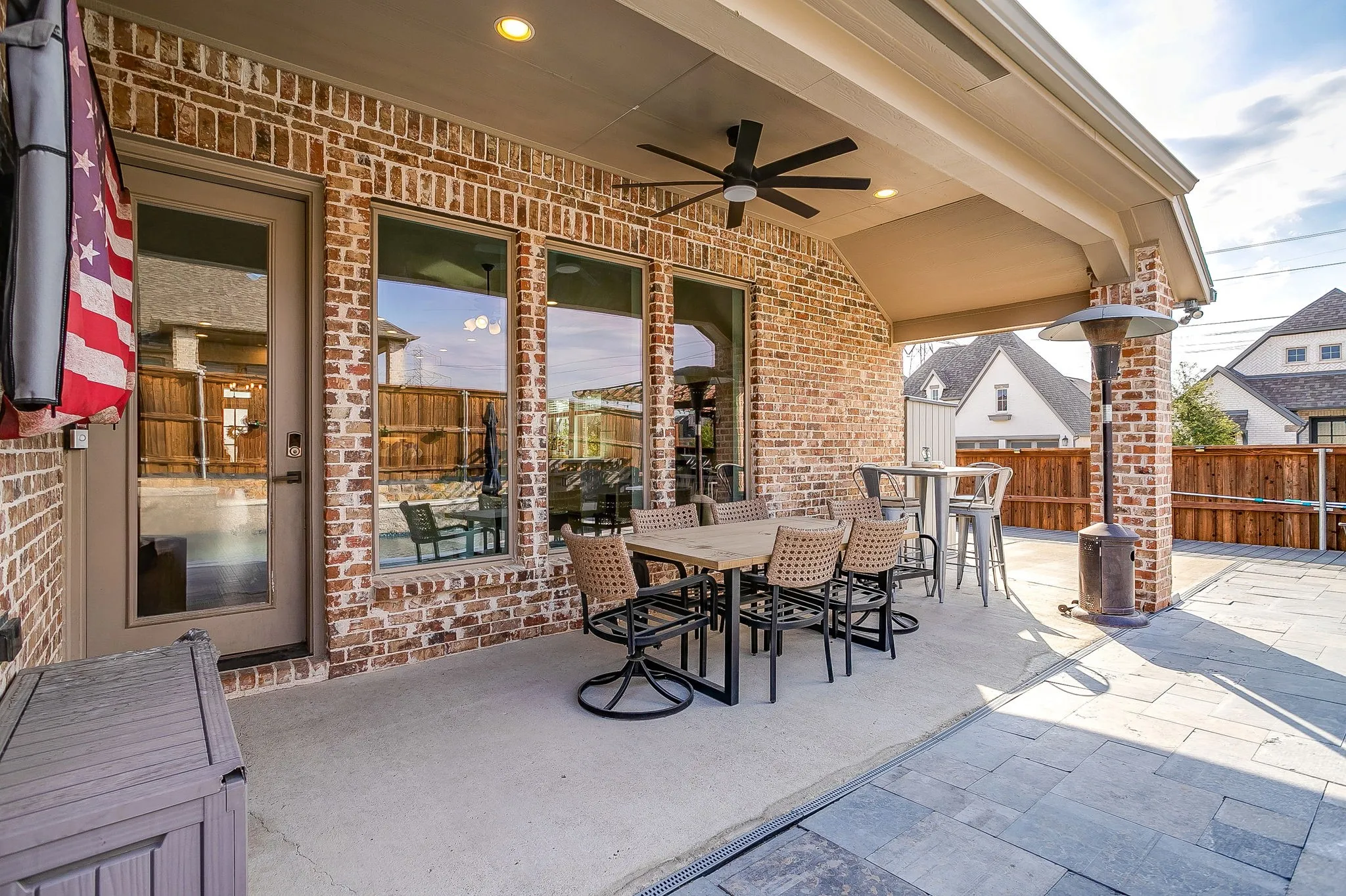 Single Family Residence For Sale in Tarrant County , 5736 Lake Jackson Drive, Fort Worth, Texas 76126, 4 Bedroom, 4 Bathroom, 3 Garage spaces, 2,694 Sqft, built in 2021, mls#21407548, Real Estate Agent in Fort Worth, Homes For Sale in Tarrant county, Homes For Sale in Fort Worth, Realtor in Fort Worth Texas, Real Estate Brokerage Independent Realty Texas, Luminita Cordes Realtor