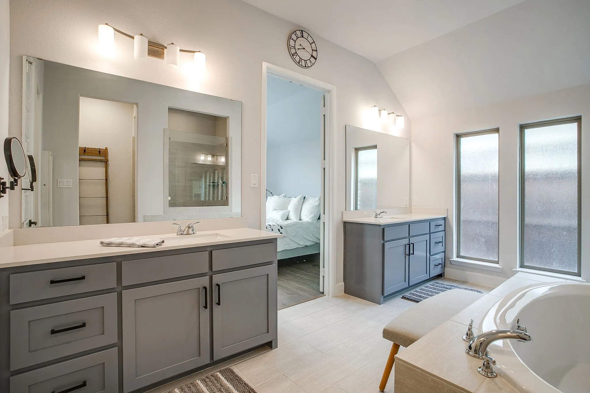 Single Family Residence For Sale in Tarrant County , 5736 Lake Jackson Drive, Fort Worth, Texas 76126, 4 Bedroom, 4 Bathroom, 3 Garage spaces, 2,694 Sqft, built in 2021, mls#21407548, Real Estate Agent in Fort Worth, Homes For Sale in Tarrant county, Homes For Sale in Fort Worth, Realtor in Fort Worth Texas, Real Estate Brokerage Independent Realty Texas, Luminita Cordes Realtor