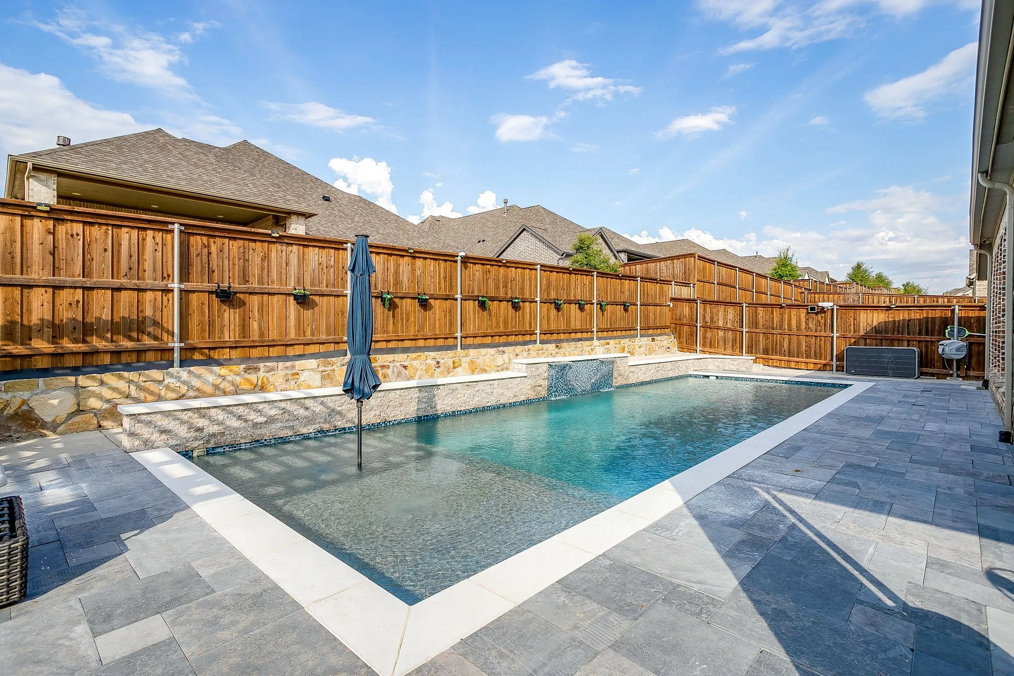 Single Family Residence For Sale in Tarrant County , 5736 Lake Jackson Drive, Fort Worth, Texas 76126, 4 Bedroom, 4 Bathroom, 3 Garage spaces, 2,694 Sqft, built in 2021, mls#21407548, Real Estate Agent in Fort Worth, Homes For Sale in Tarrant county, Homes For Sale in Fort Worth, Realtor in Fort Worth Texas, Real Estate Brokerage Independent Realty Texas, Luminita Cordes Realtor
