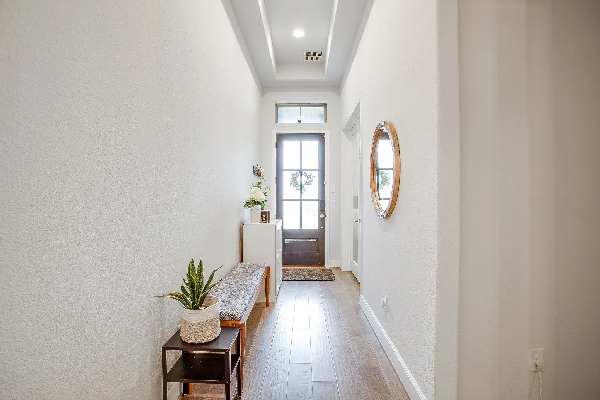 Single Family Residence For Sale in Tarrant County , 5736 Lake Jackson Drive, Fort Worth, Texas 76126, 4 Bedroom, 4 Bathroom, 3 Garage spaces, 2,694 Sqft, built in 2021, mls#21407548, Real Estate Agent in Fort Worth, Homes For Sale in Tarrant county, Homes For Sale in Fort Worth, Realtor in Fort Worth Texas, Real Estate Brokerage Independent Realty Texas, Luminita Cordes Realtor