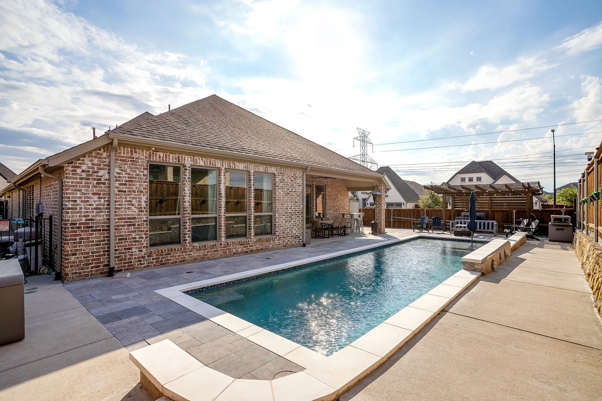 Single Family Residence For Sale in Tarrant County , 5736 Lake Jackson Drive, Fort Worth, Texas 76126, 4 Bedroom, 4 Bathroom, 3 Garage spaces, 2,694 Sqft, built in 2021, mls#21407548, Real Estate Agent in Fort Worth, Homes For Sale in Tarrant county, Homes For Sale in Fort Worth, Realtor in Fort Worth Texas, Real Estate Brokerage Independent Realty Texas, Luminita Cordes Realtor