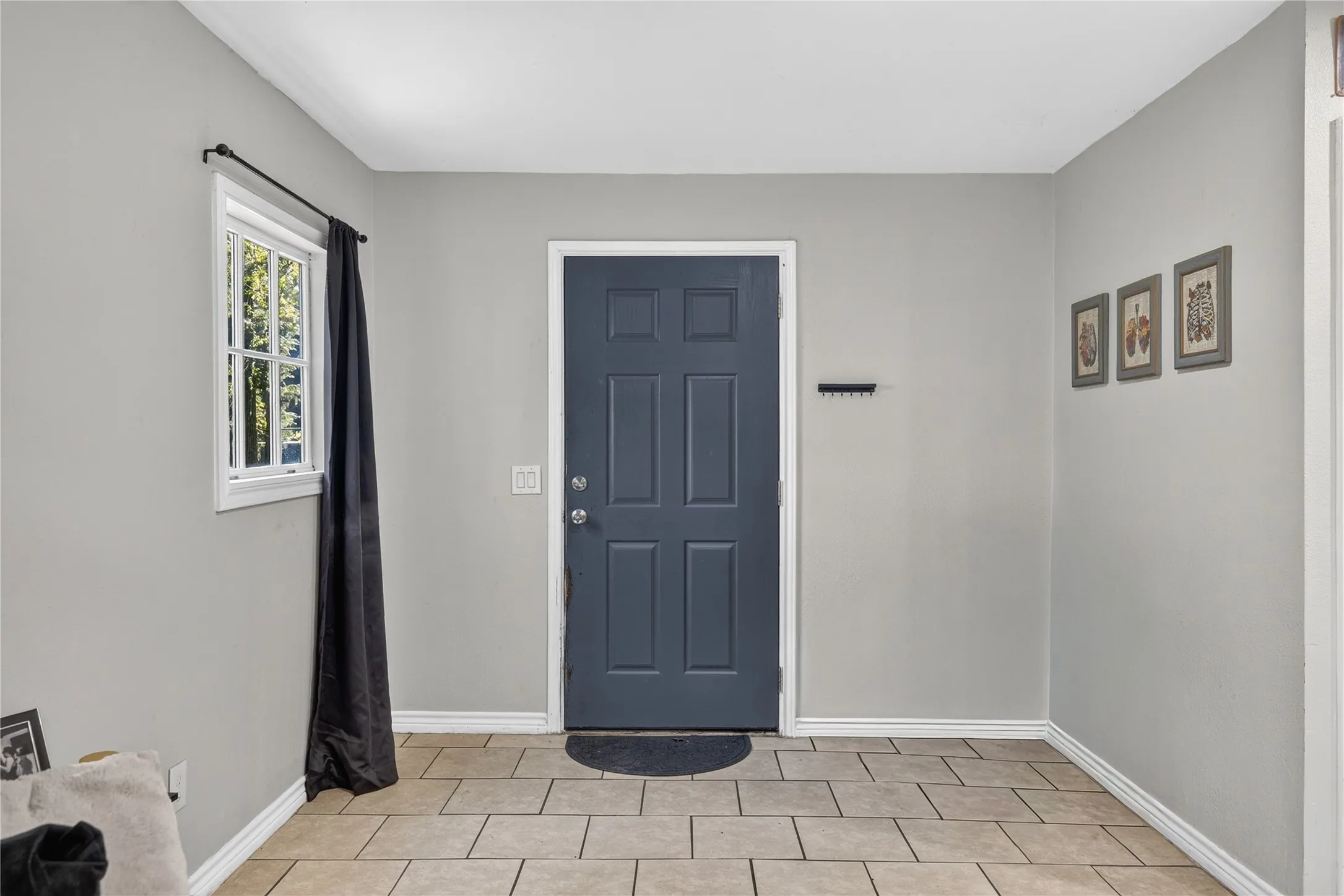 Single Family Residence For Sale in Henderson County , 139 Wedgewood Loop, Mabank, Texas 75156, 3 Bedroom, 2 Bathroom, Garage spaces, 1,600 Sqft, built in 2021, mls#21407555, Real Estate Agent in Mabank, Homes For Sale in Henderson county, Homes For Sale in Mabank, Realtor in Mabank Texas, Real Estate Brokerage Independent Realty Texas, Luminita Cordes Realtor