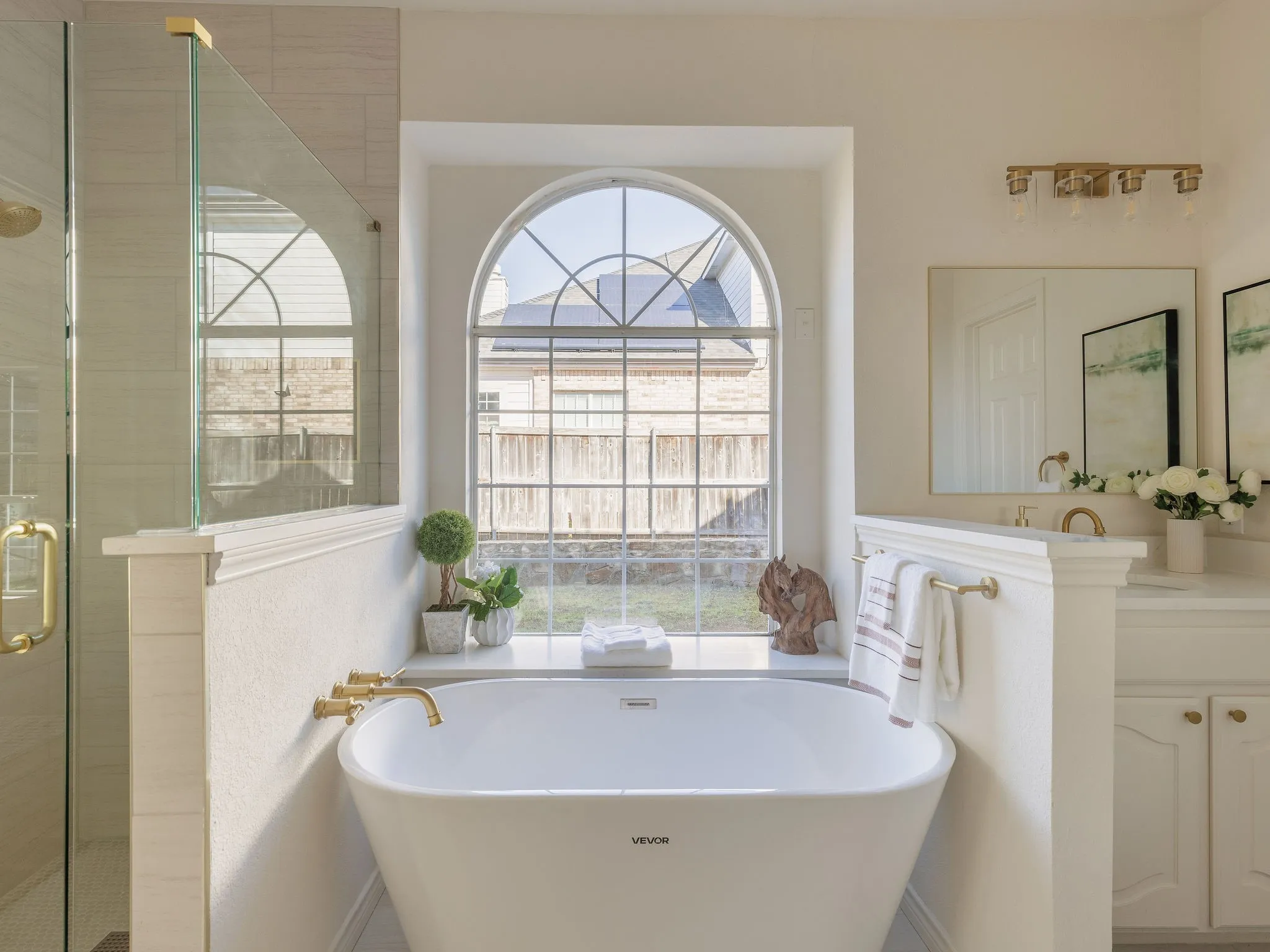 Single Family Residence For Sale in Tarrant County , 2807 Saint Maria Drive, Mansfield, Texas 76063, 4 Bedroom, 3 Bathroom, 2 Garage spaces, 2,671 Sqft, built in 2005, mls#21406654, Real Estate Agent in Mansfield, Homes For Sale in Tarrant county, Homes For Sale in Mansfield, Realtor in Mansfield Texas, Real Estate Brokerage Independent Realty Texas, Luminita Cordes Realtor