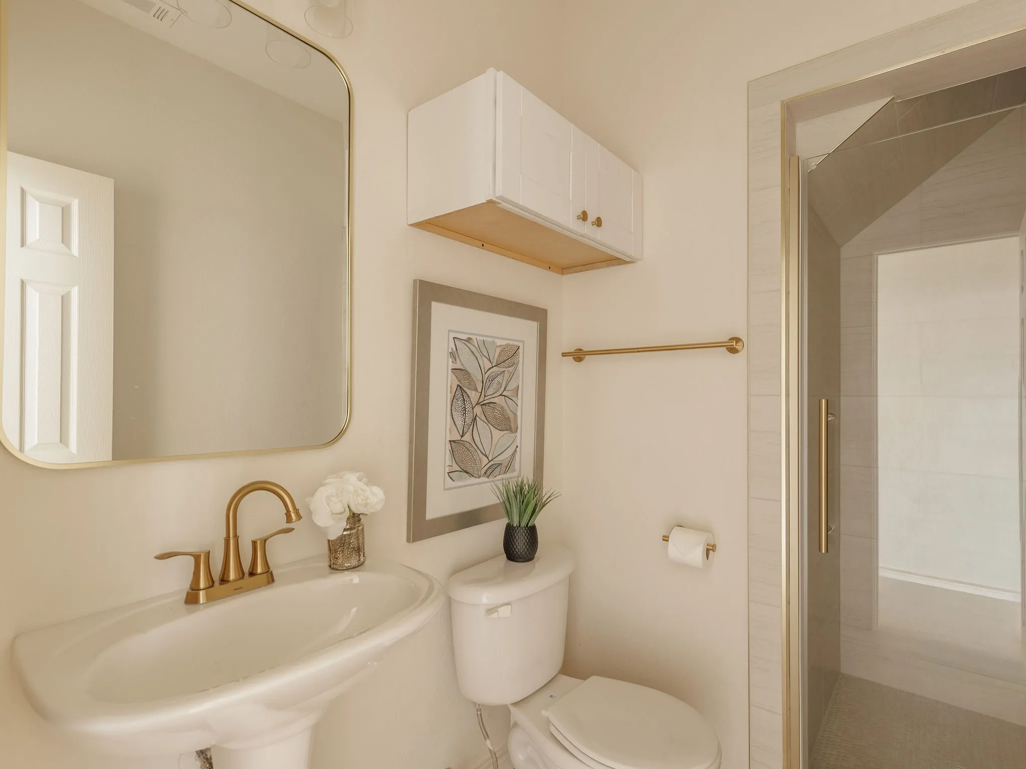 Single Family Residence For Sale in Tarrant County , 2807 Saint Maria Drive, Mansfield, Texas 76063, 4 Bedroom, 3 Bathroom, 2 Garage spaces, 2,671 Sqft, built in 2005, mls#21406654, Real Estate Agent in Mansfield, Homes For Sale in Tarrant county, Homes For Sale in Mansfield, Realtor in Mansfield Texas, Real Estate Brokerage Independent Realty Texas, Luminita Cordes Realtor