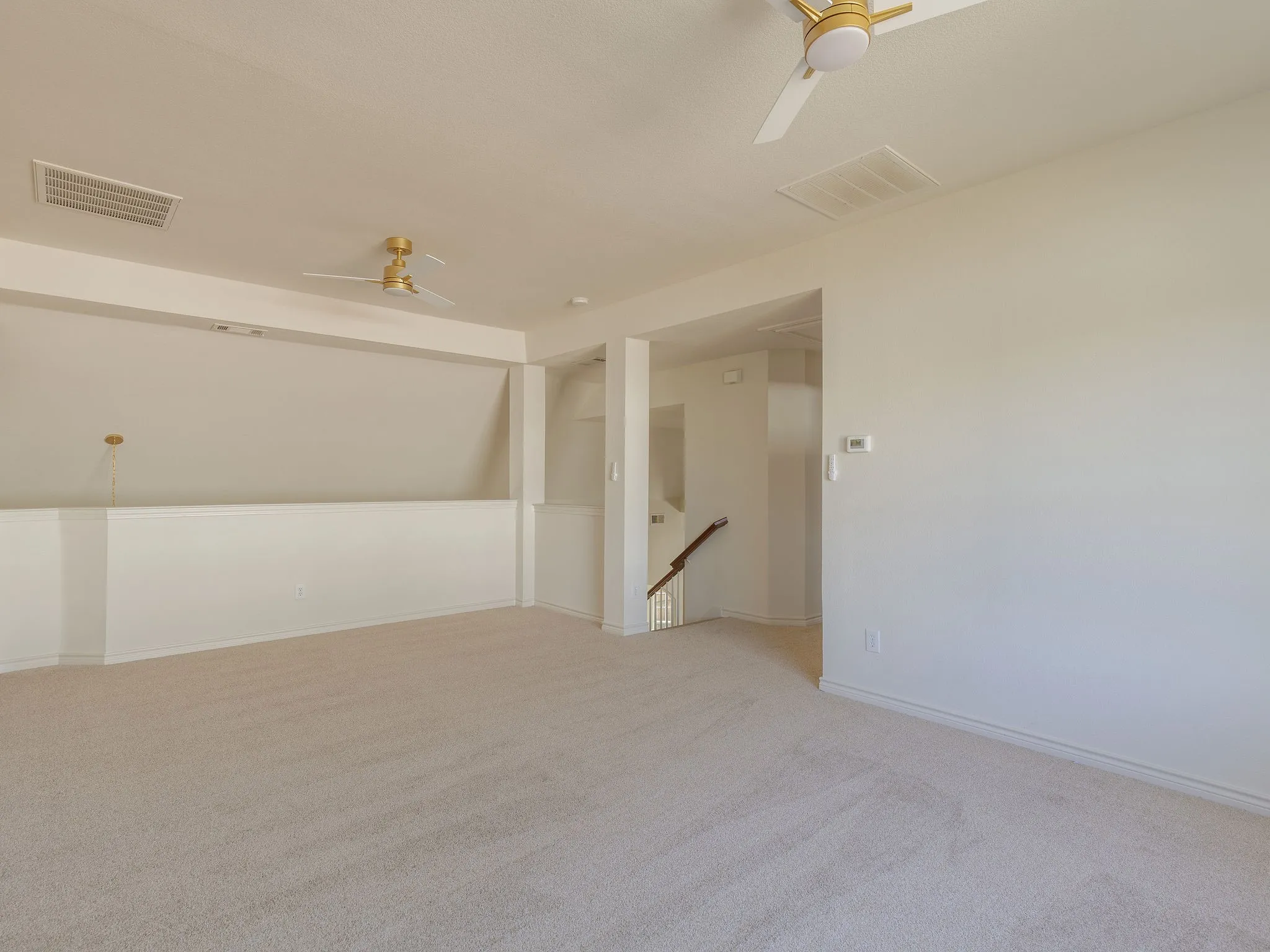 Single Family Residence For Sale in Tarrant County , 2807 Saint Maria Drive, Mansfield, Texas 76063, 4 Bedroom, 3 Bathroom, 2 Garage spaces, 2,671 Sqft, built in 2005, mls#21406654, Real Estate Agent in Mansfield, Homes For Sale in Tarrant county, Homes For Sale in Mansfield, Realtor in Mansfield Texas, Real Estate Brokerage Independent Realty Texas, Luminita Cordes Realtor