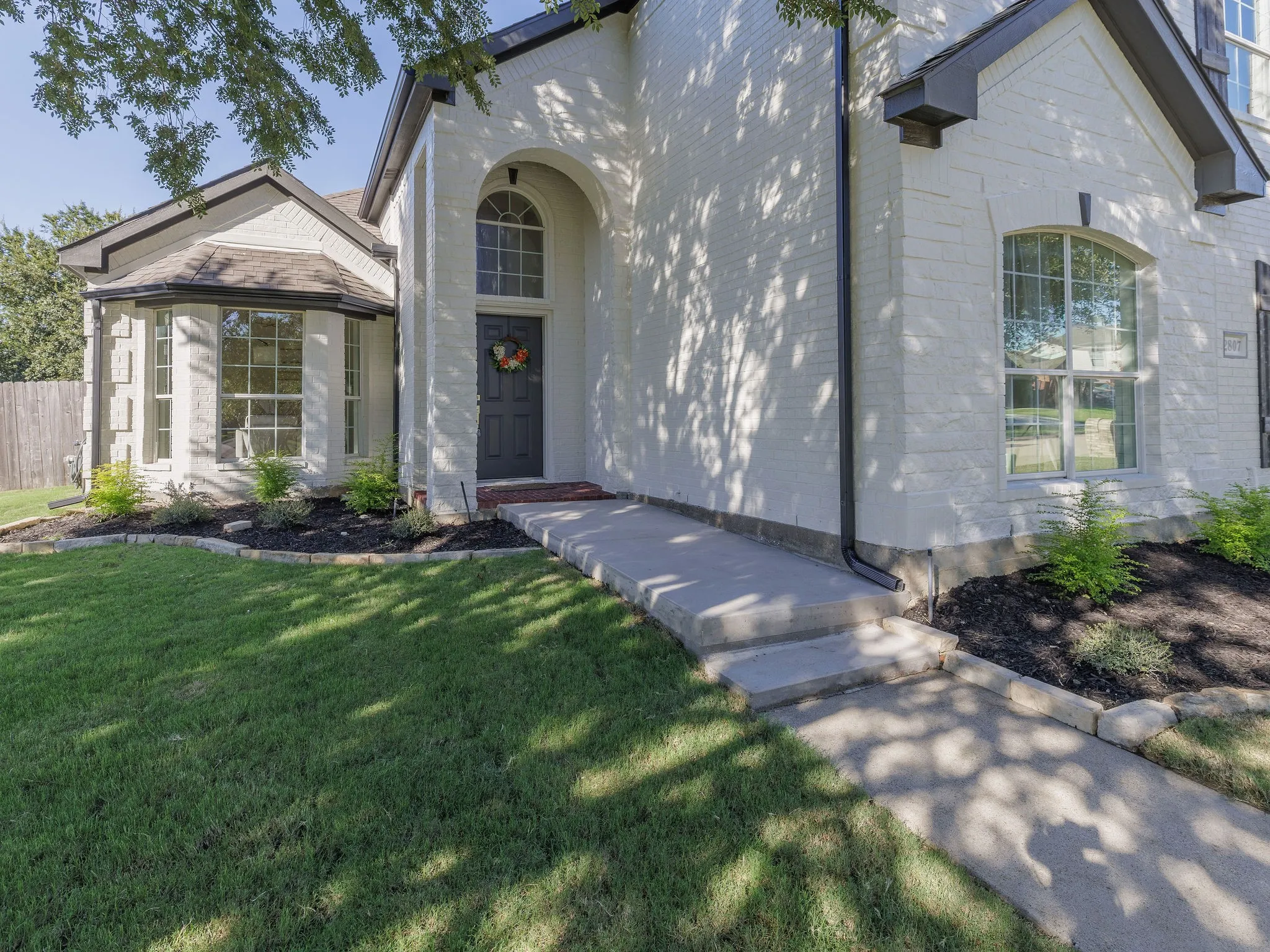 Single Family Residence For Sale in Tarrant County , 2807 Saint Maria Drive, Mansfield, Texas 76063, 4 Bedroom, 3 Bathroom, 2 Garage spaces, 2,671 Sqft, built in 2005, mls#21406654, Real Estate Agent in Mansfield, Homes For Sale in Tarrant county, Homes For Sale in Mansfield, Realtor in Mansfield Texas, Real Estate Brokerage Independent Realty Texas, Luminita Cordes Realtor